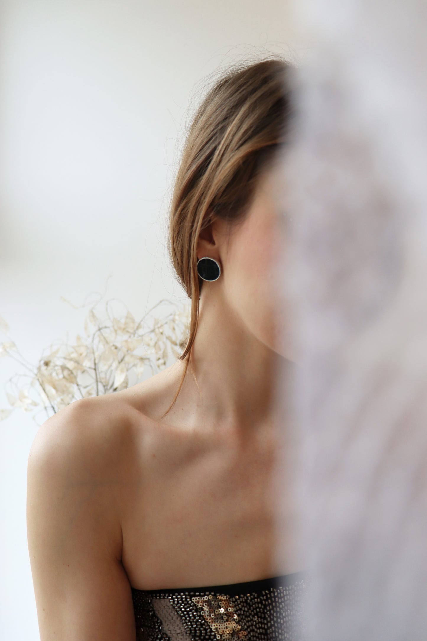 Circle earrings / Black