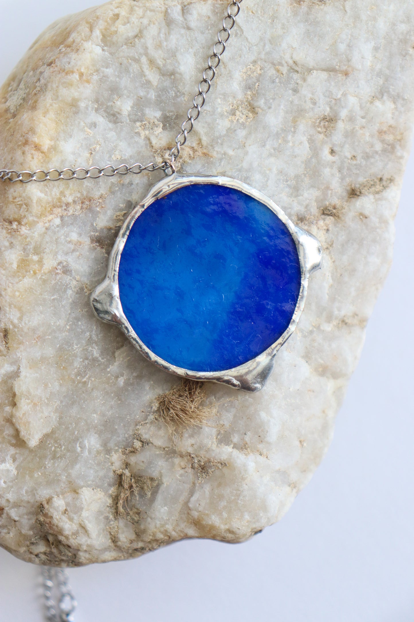 Cobalt blue circle necklace