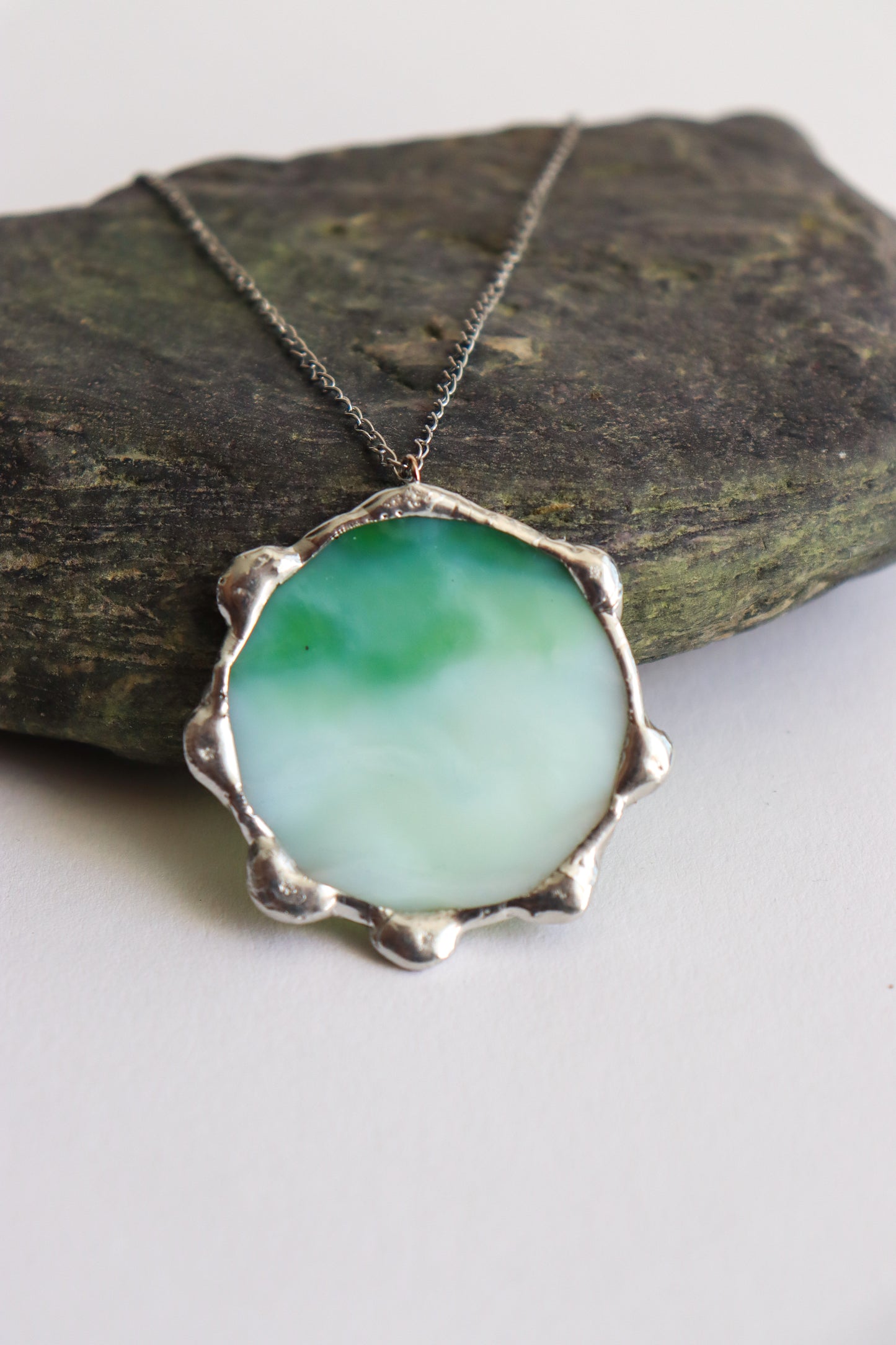Light green circle necklace