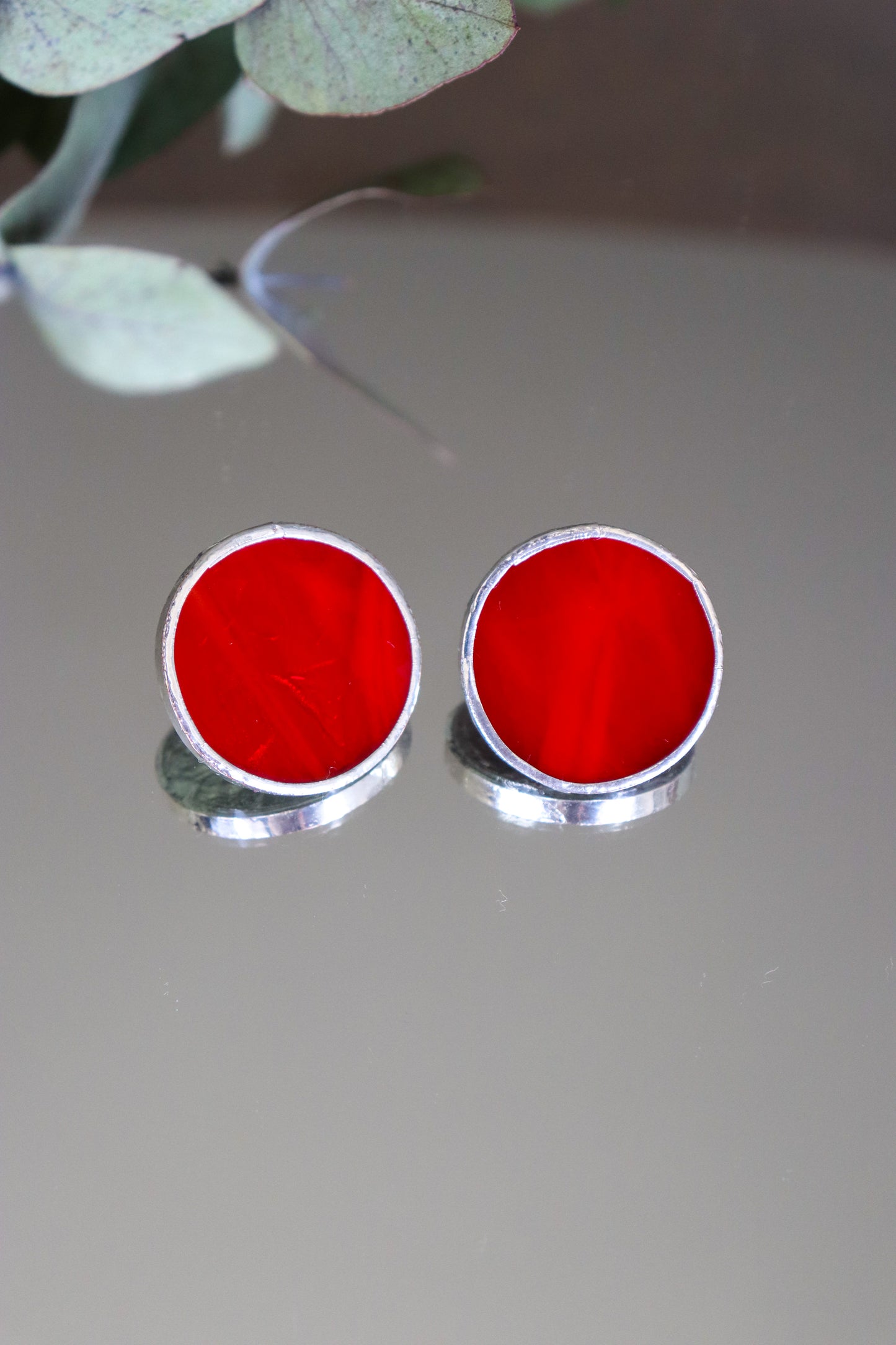Circle earrings / Red