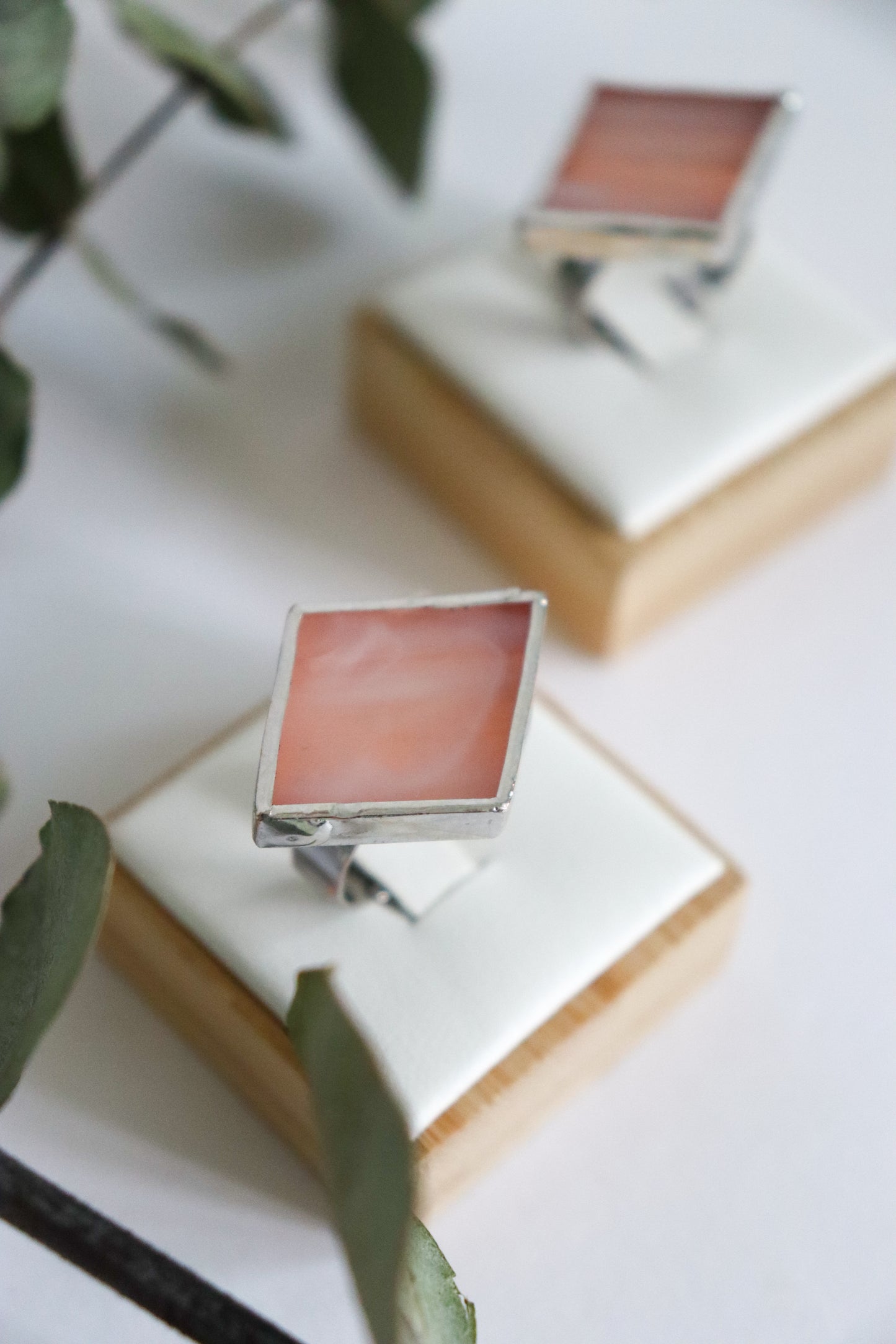 Rhombus rings