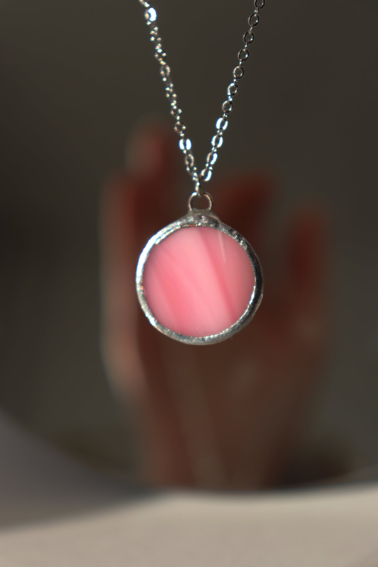 Small circle necklace / Pink