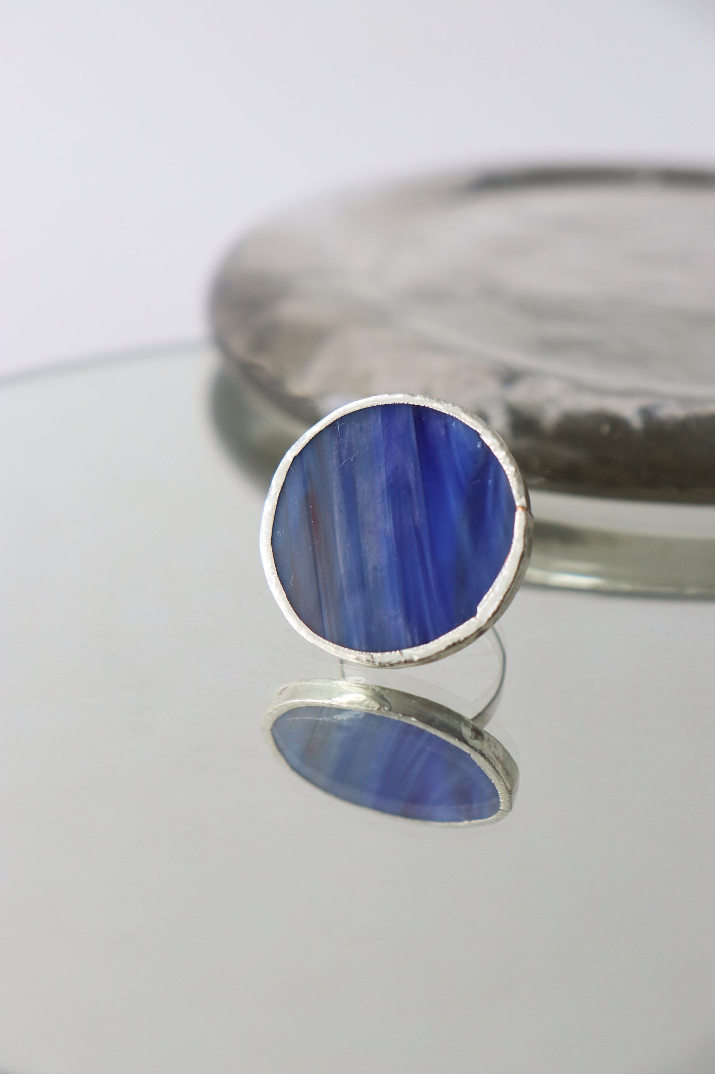Medium circle ring / Blue and brown