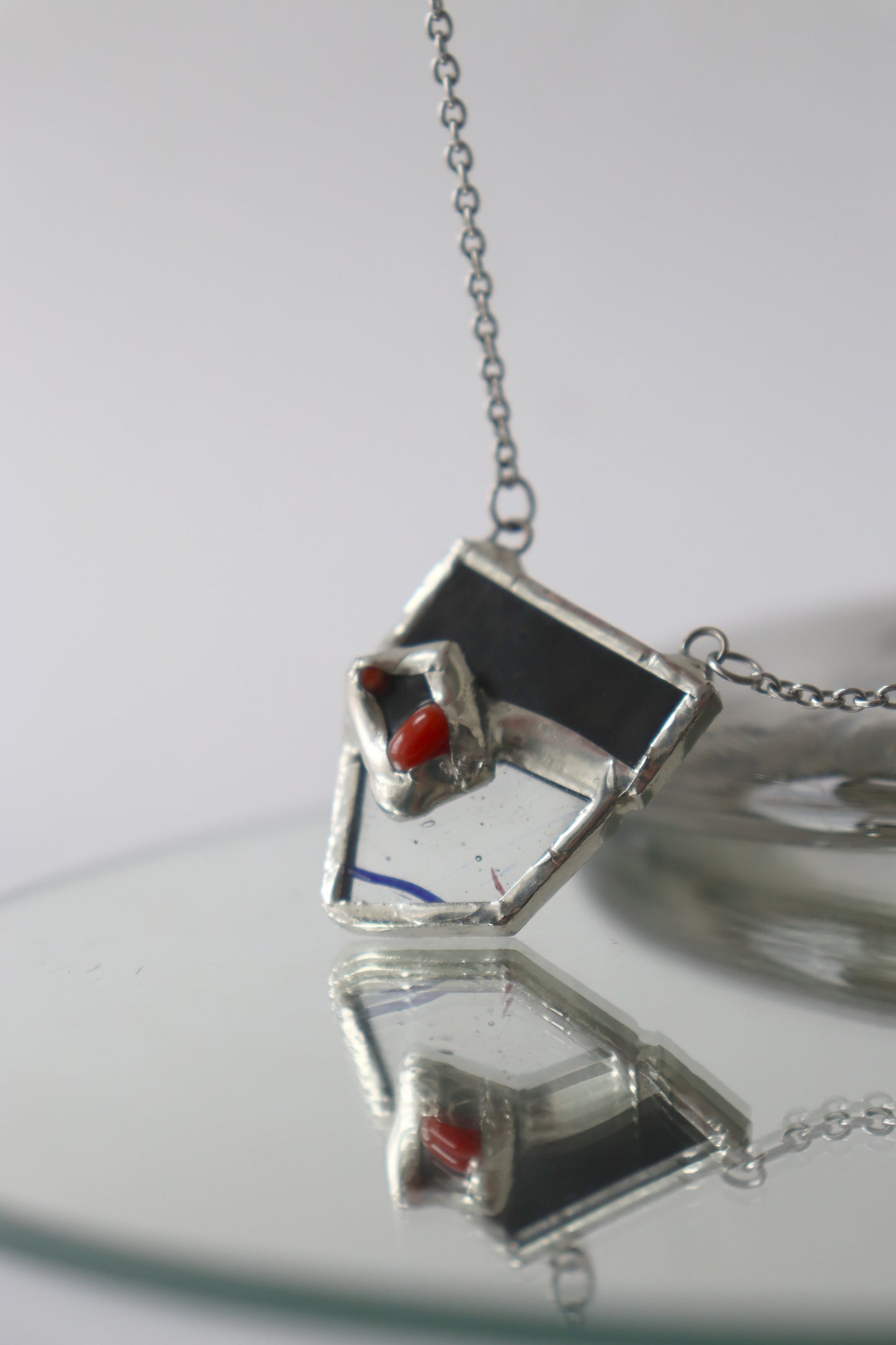 Geometric necklaces