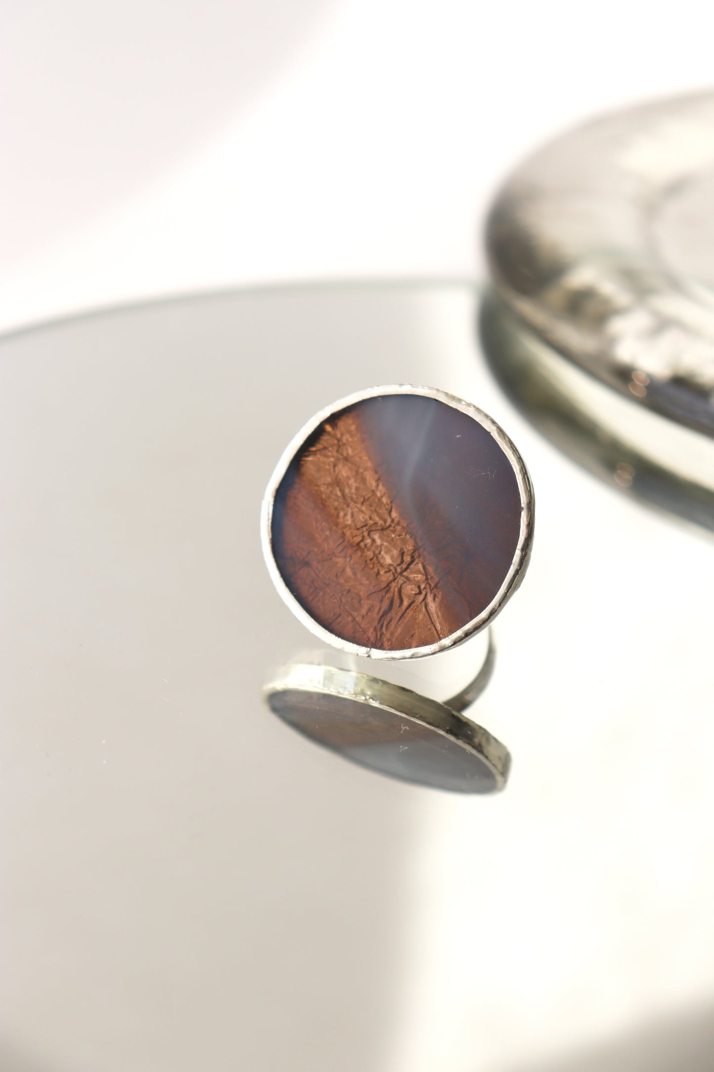 Medium circle ring / Smoky gray