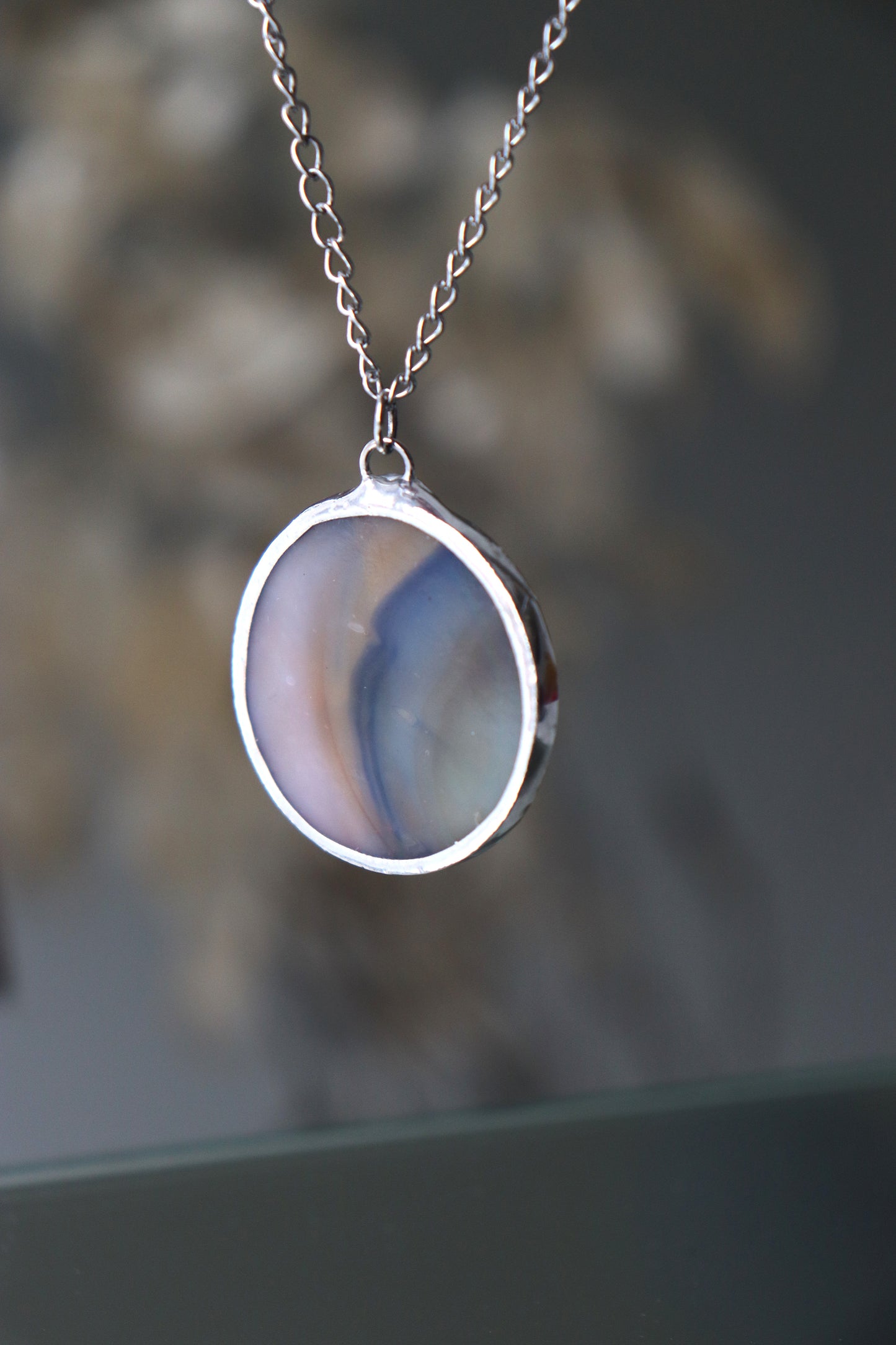 Medium circle necklace / Blue and brown
