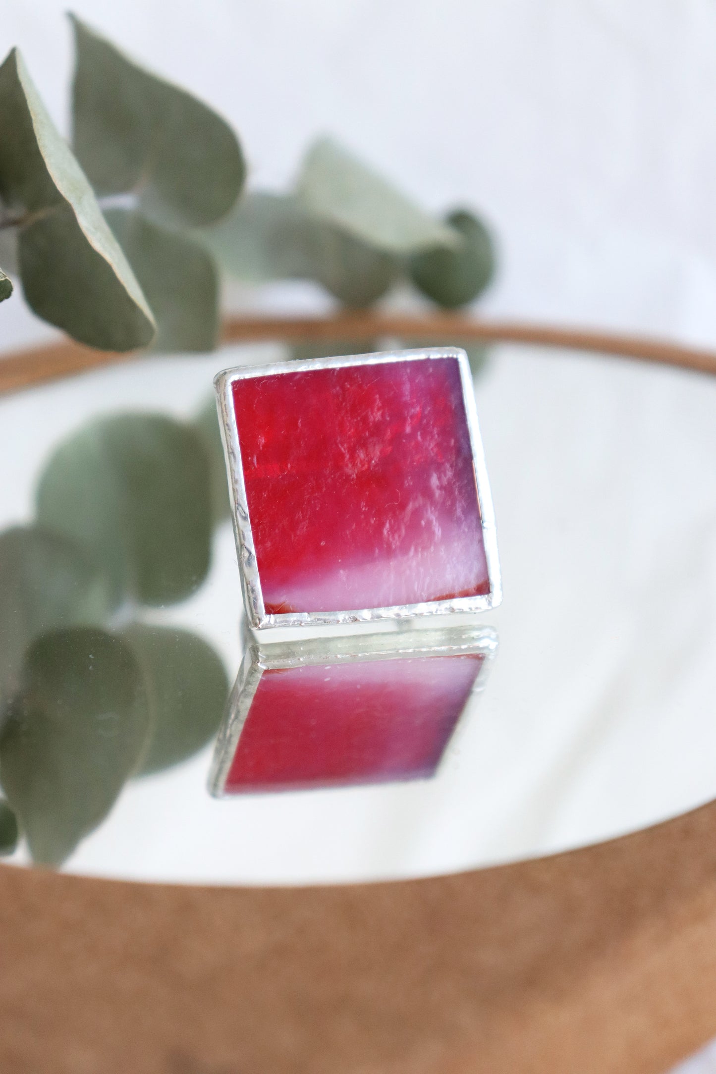 Medium square rings / Pink and red