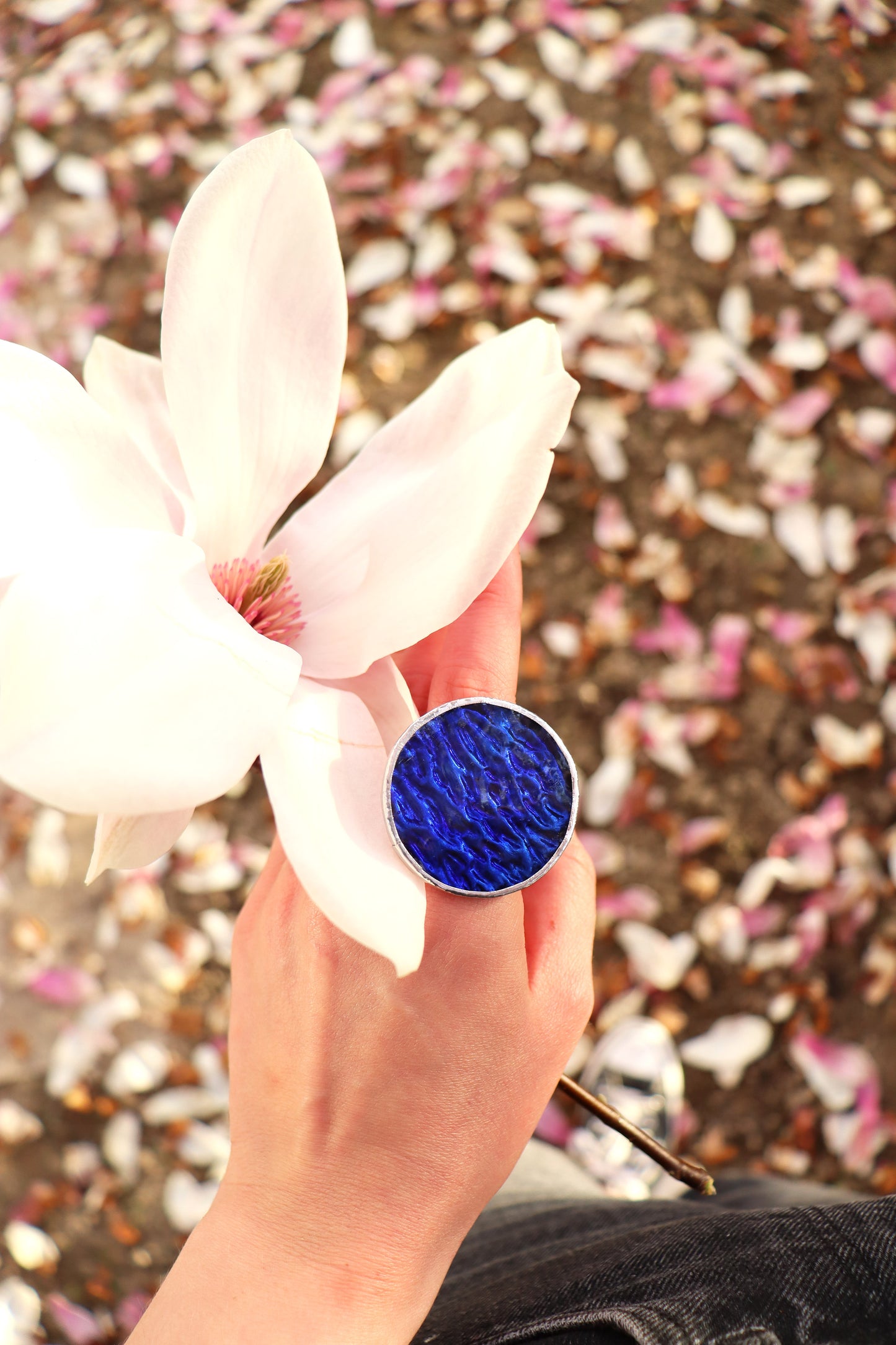 Deep blue ring