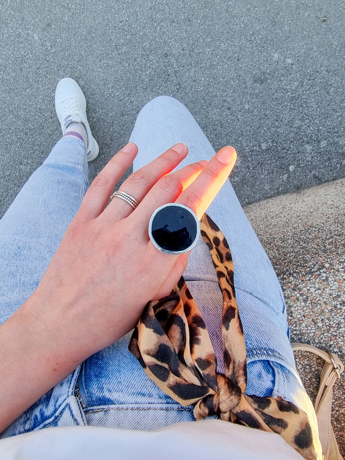 Black circle rings