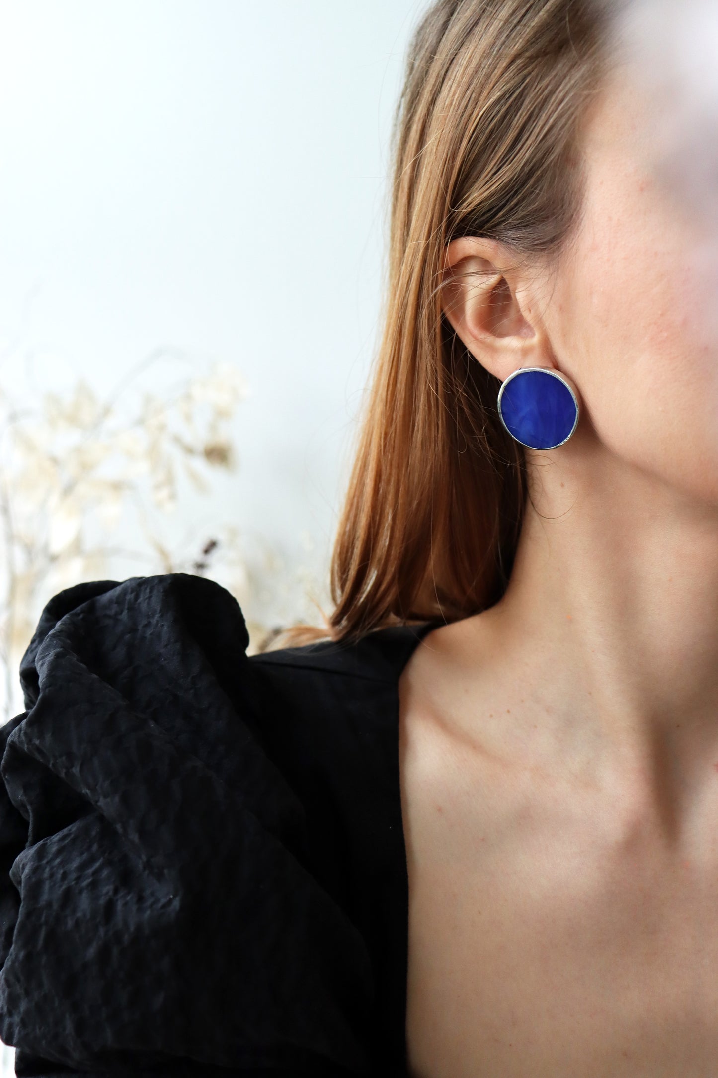 Medium circle earrings / Blue