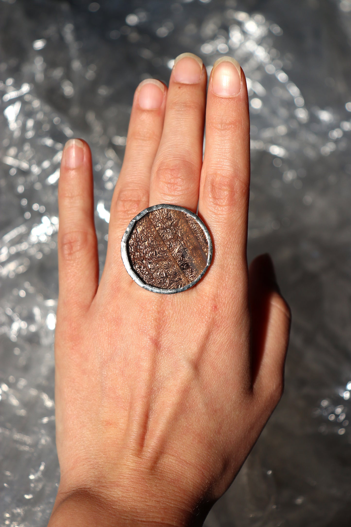 Medium circle ring / Copper black
