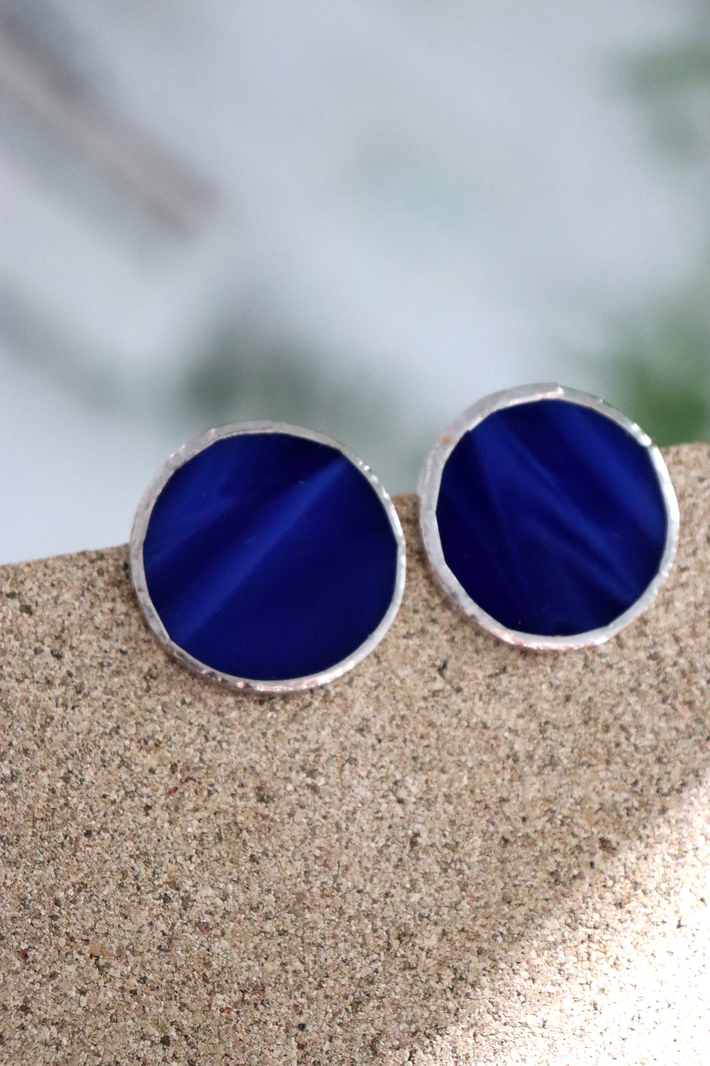 Medium circle earrings / Blue