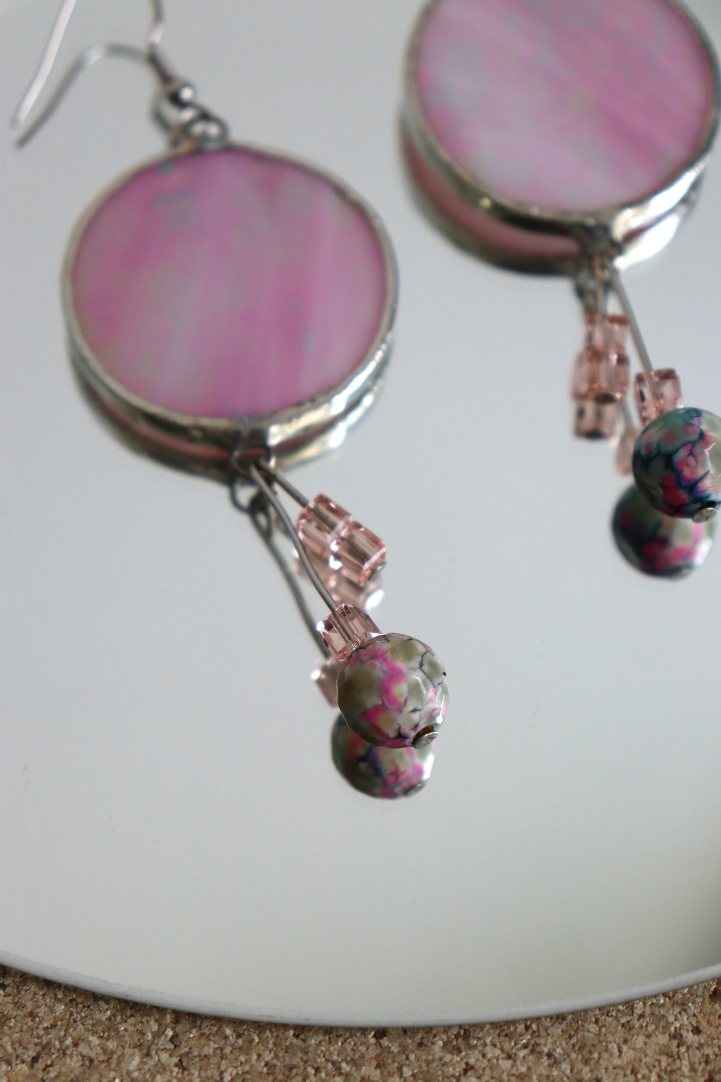 Medium dangling earrings with stones