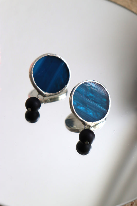 Medium circle earrings / Blue SALE