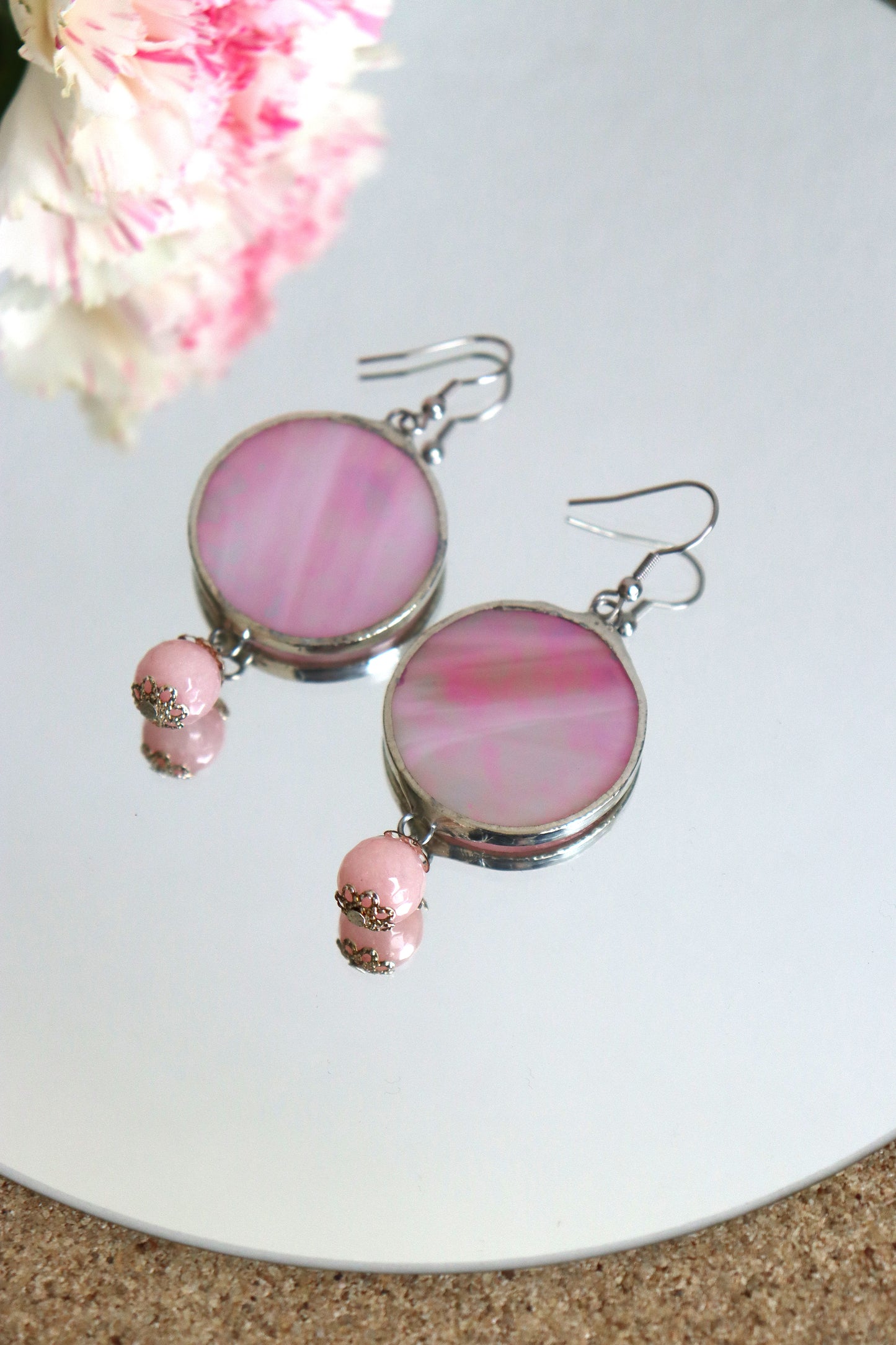 Medium dangling earrings with stones