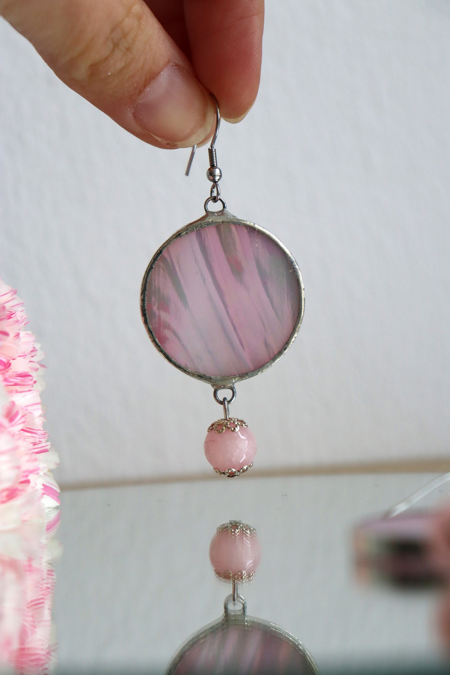 Medium dangling earrings with stones