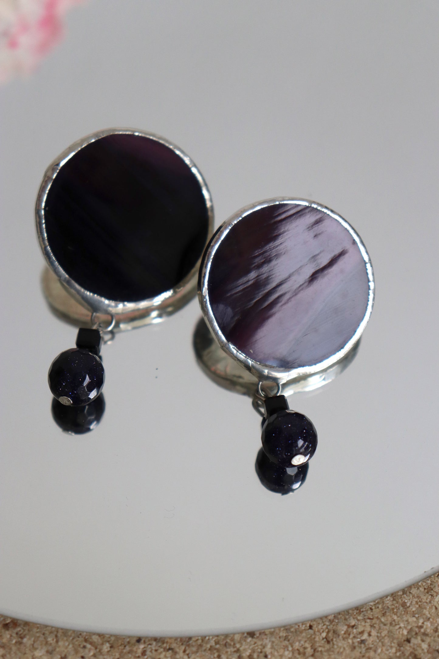 Medium circle earrings / Purple