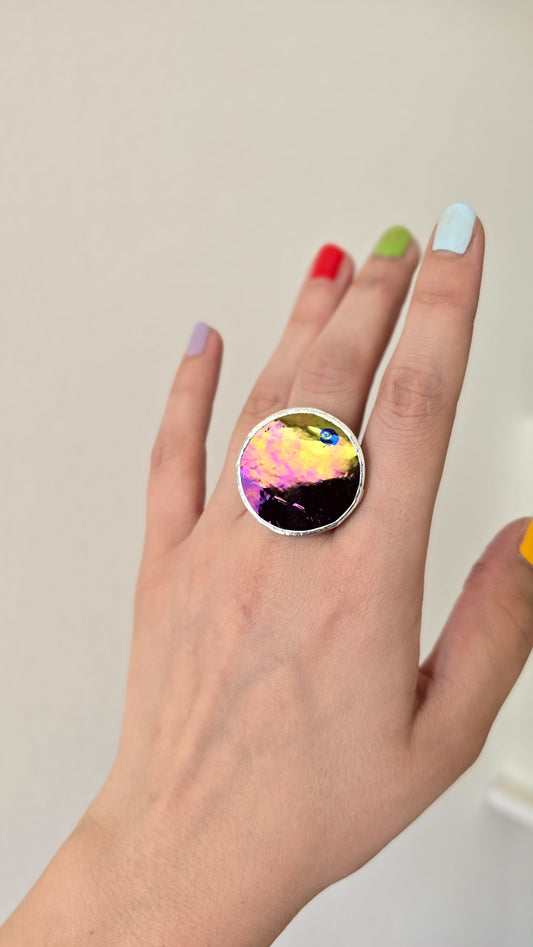 Medium circle ring / Iridescent black