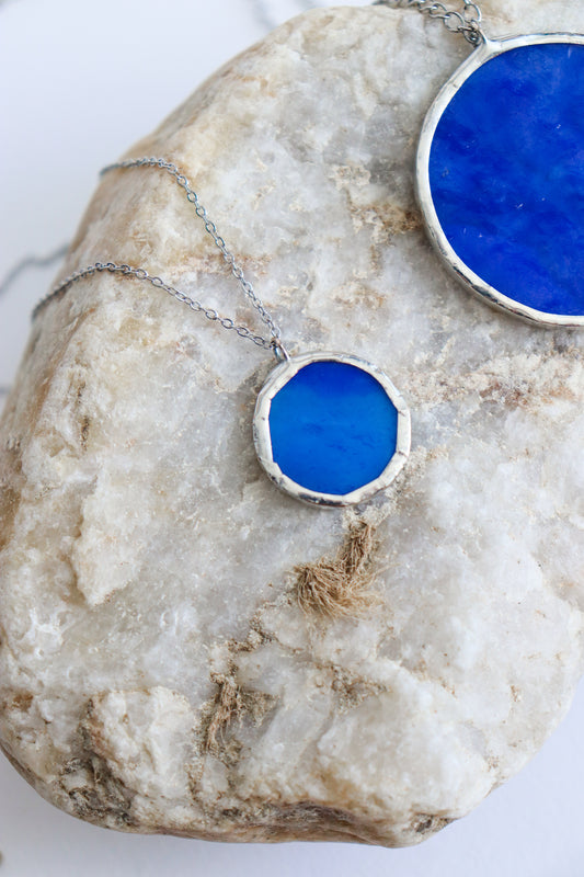 Dark blue circle necklaces