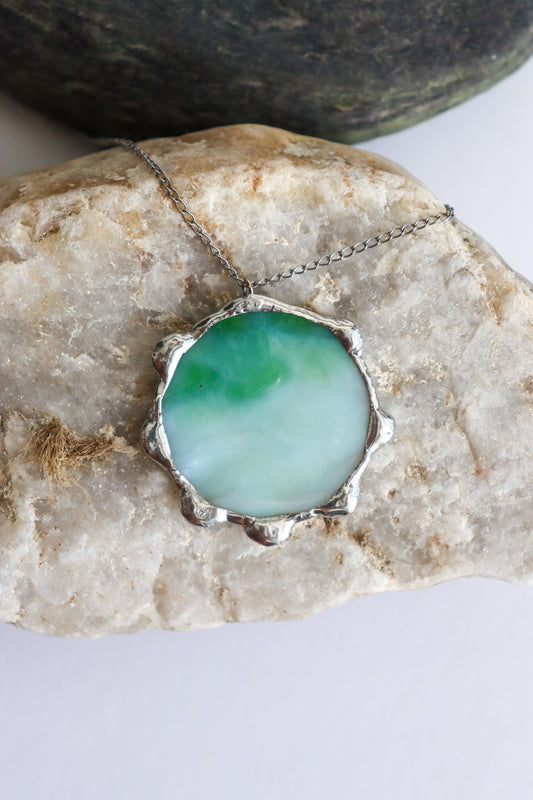 Light green circle necklace