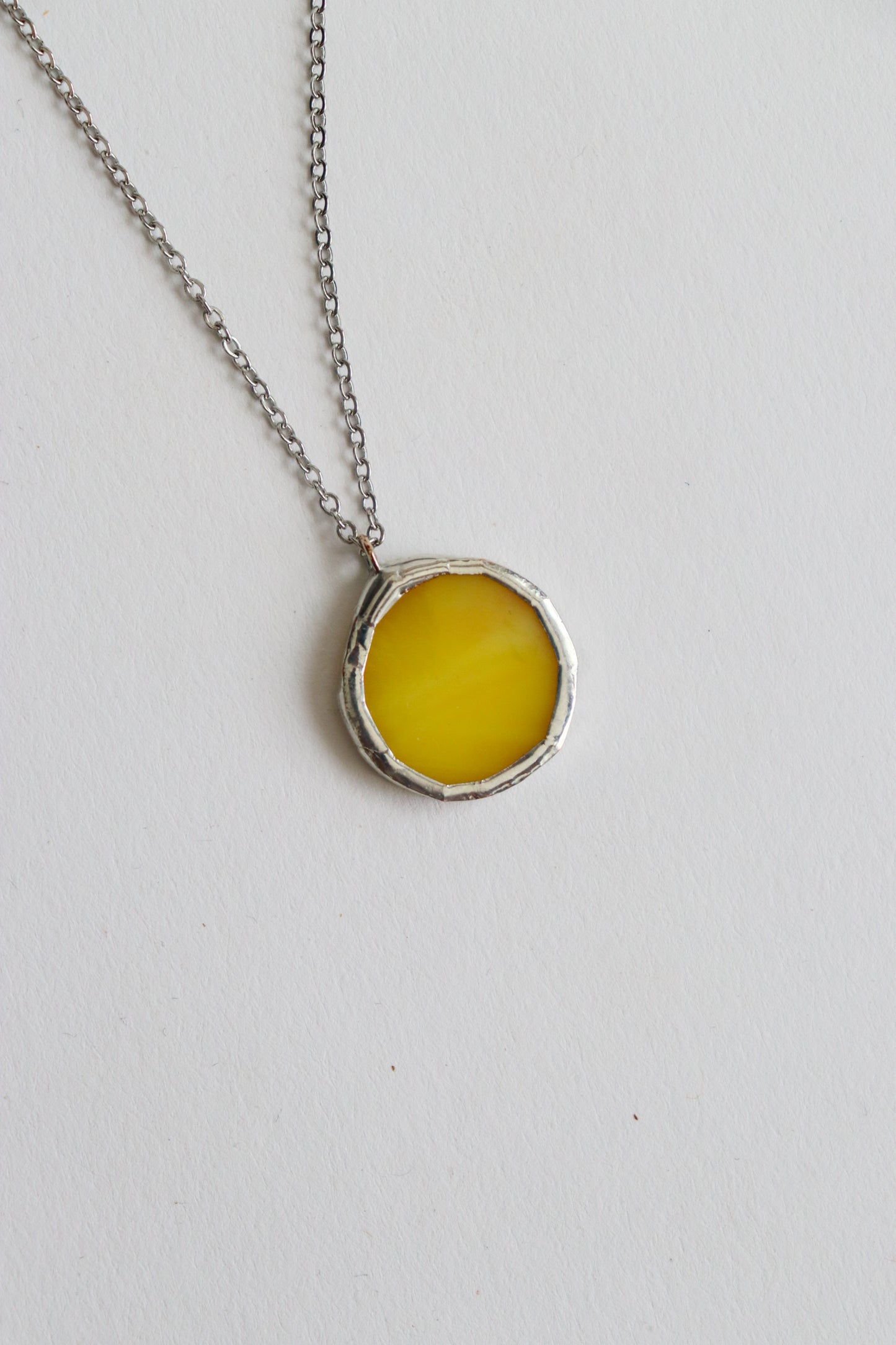 Medium circle necklace /  Yellow