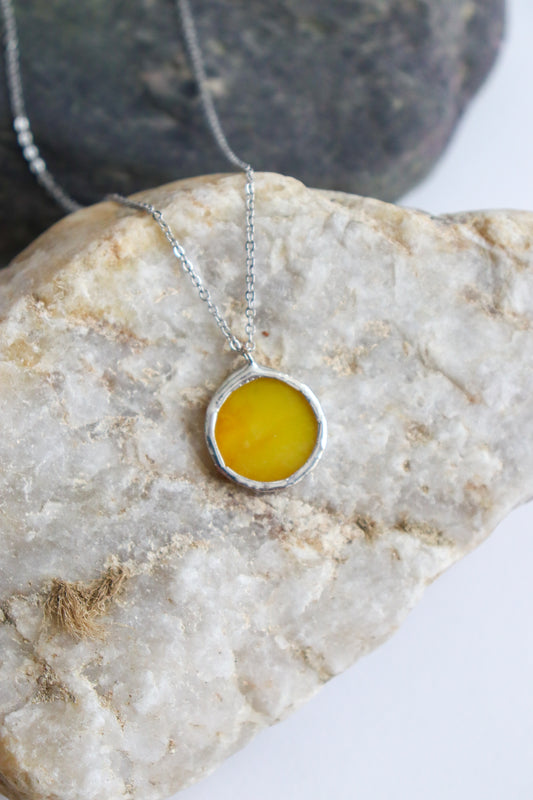 Medium circle necklace /  Yellow