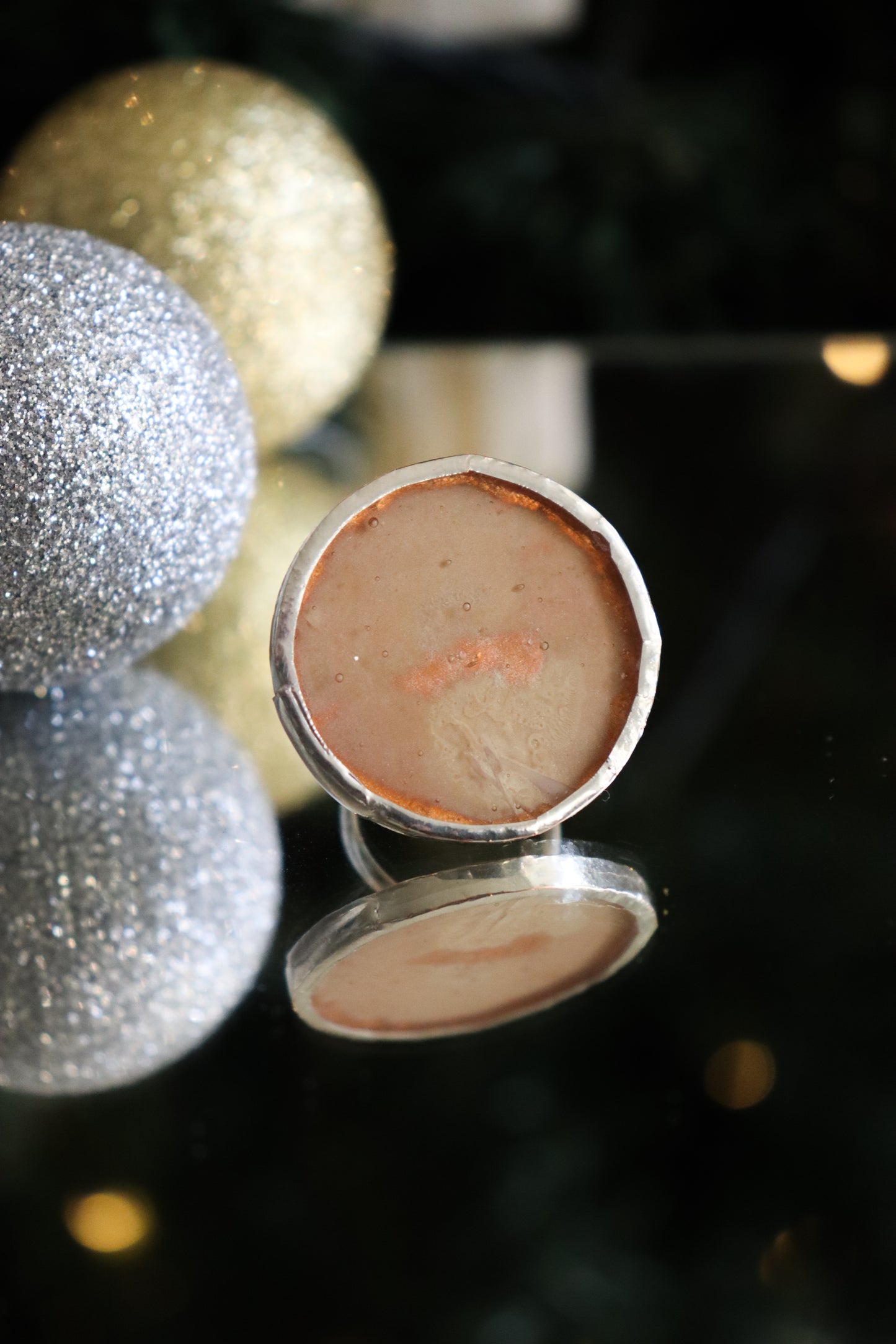 Medium circle ring / Pearly gold