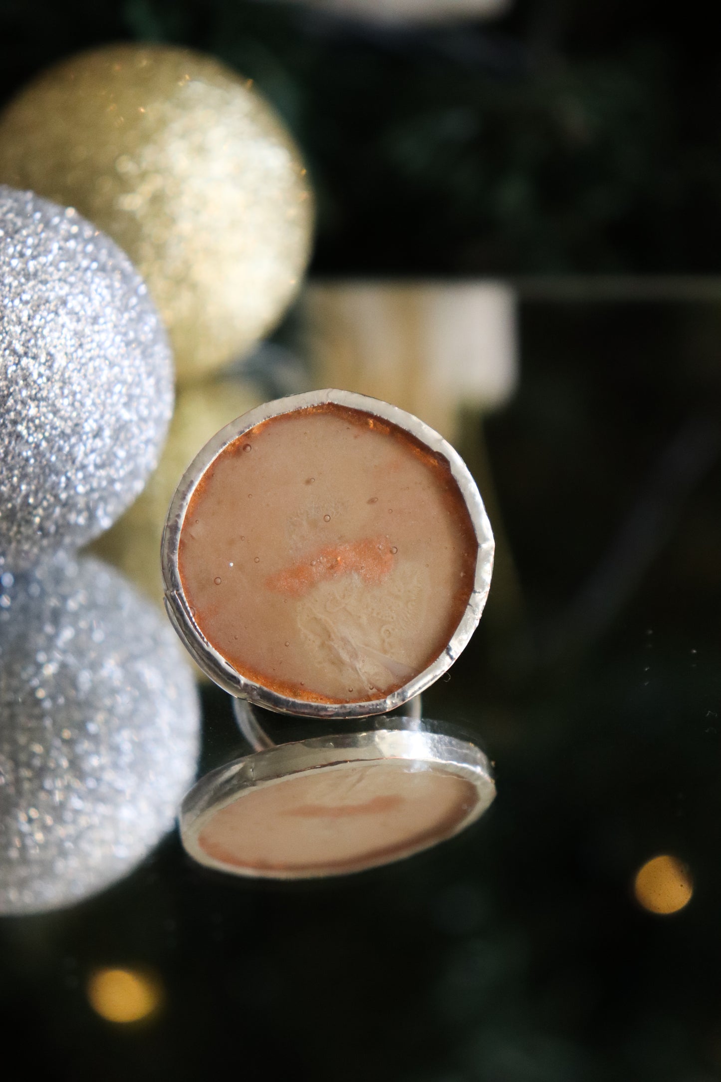 Medium circle ring / Pearly gold