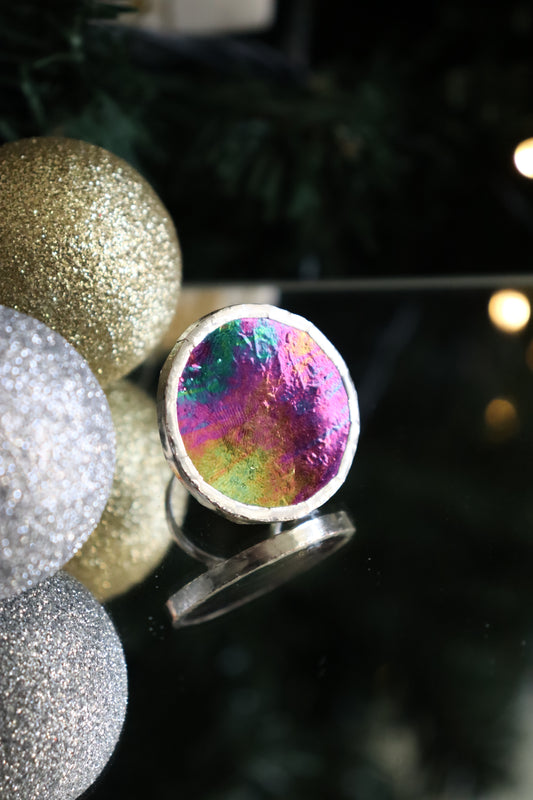 Medium circle ring / Iridescent black