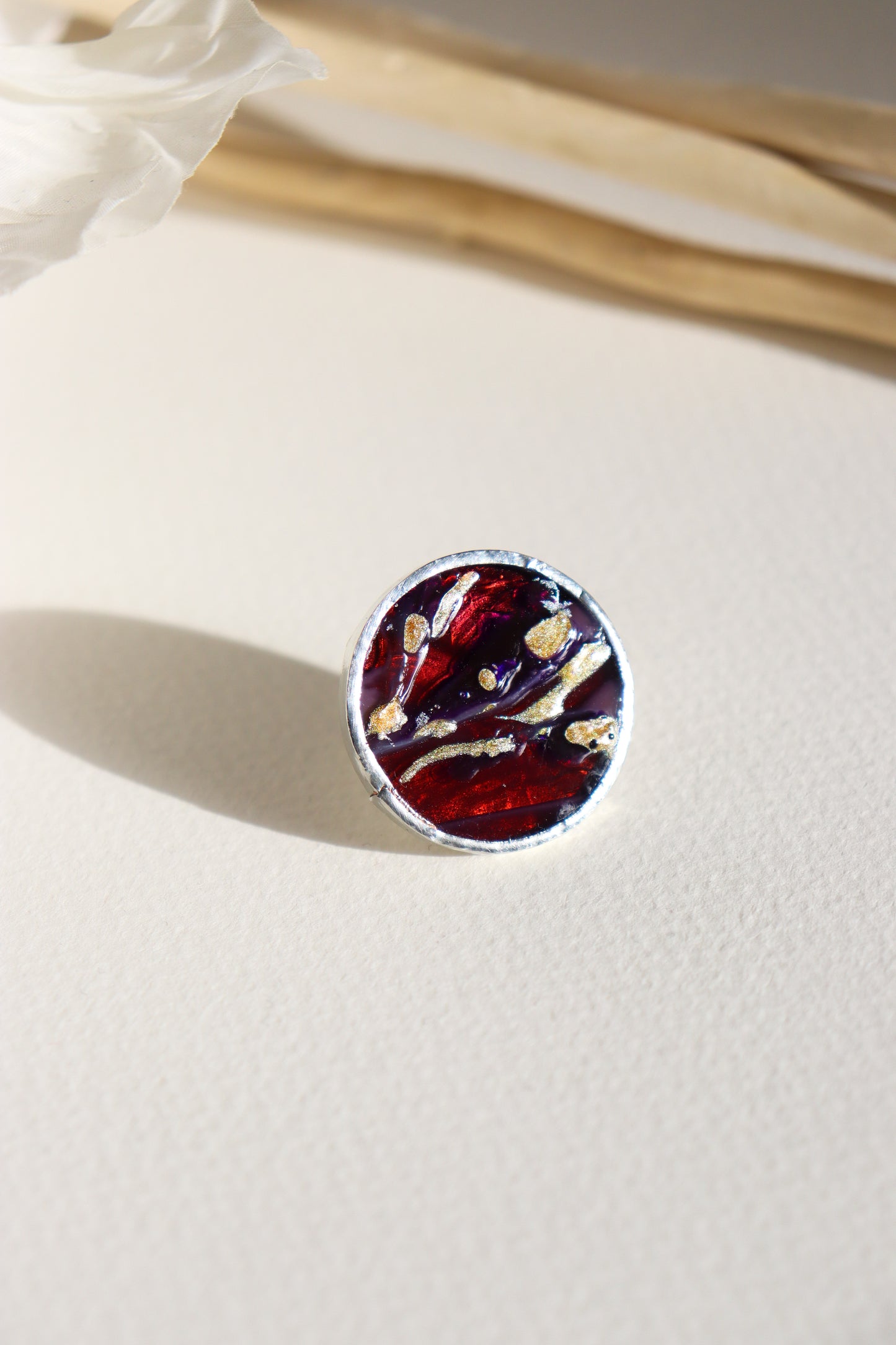 Medium circle rings / Gold and purple