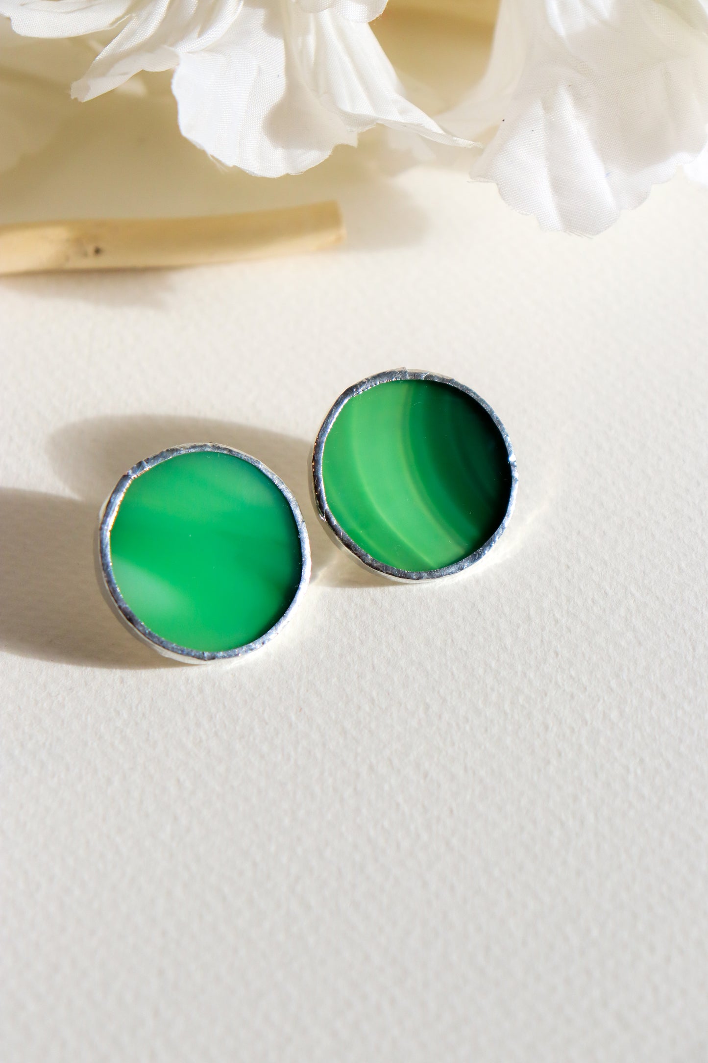 Circle earrings / Forest green