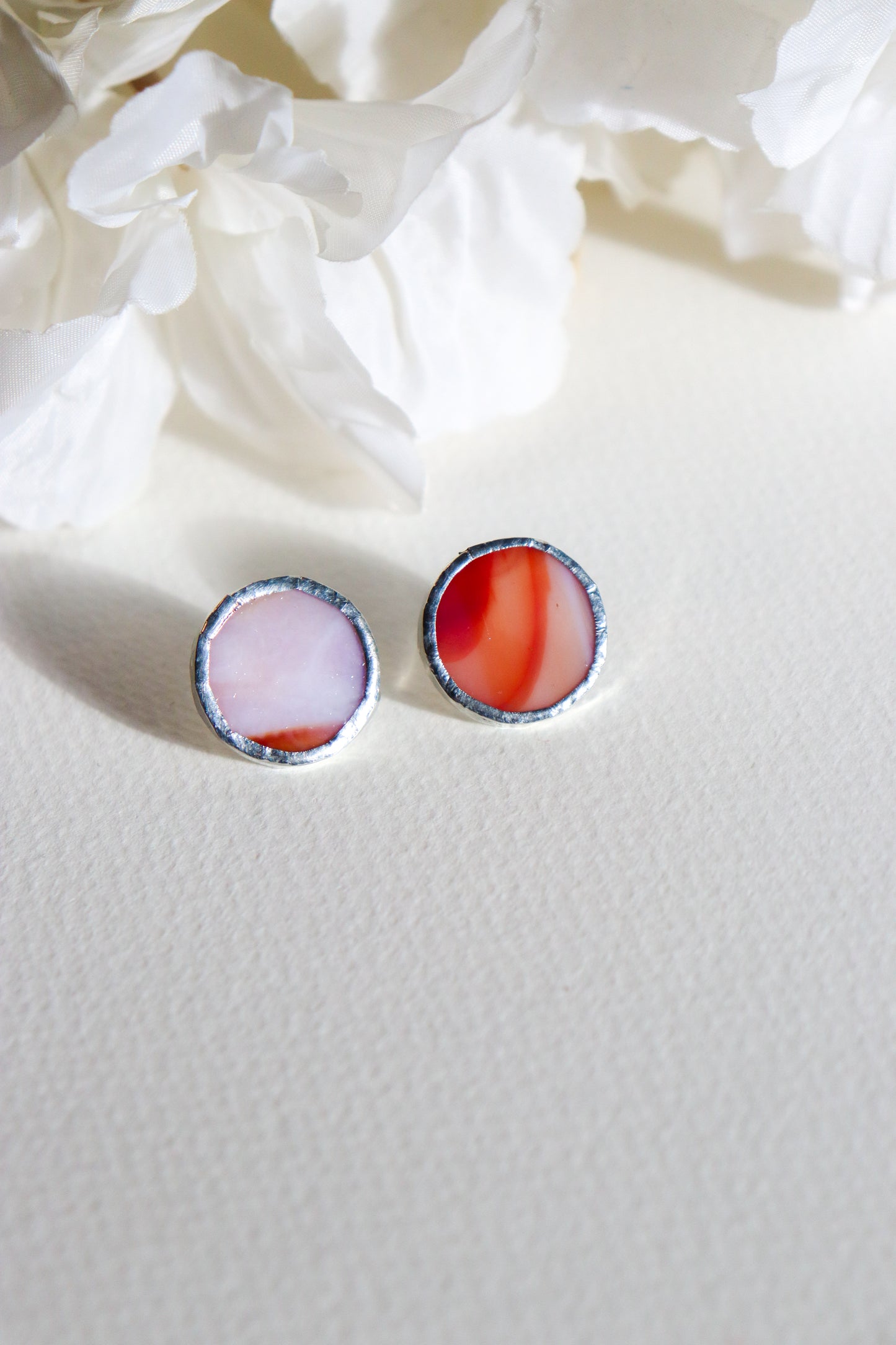 Circle earrings / Terracotta White