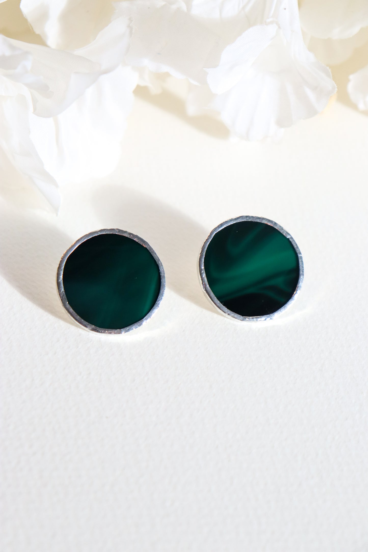 Circle earrings / Dark emerald green