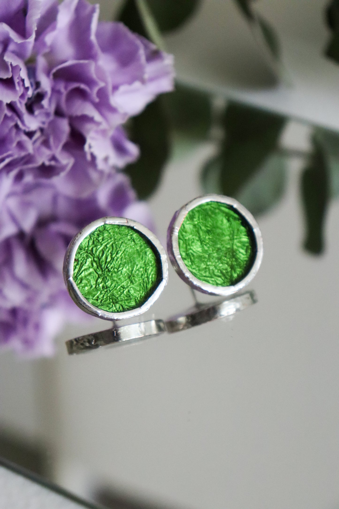 Circle earrings / Grass green