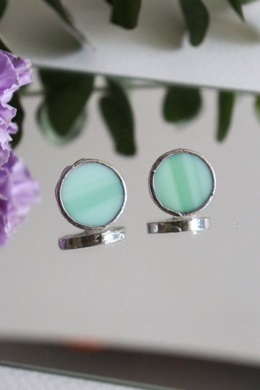 Circle earrings / Mint green