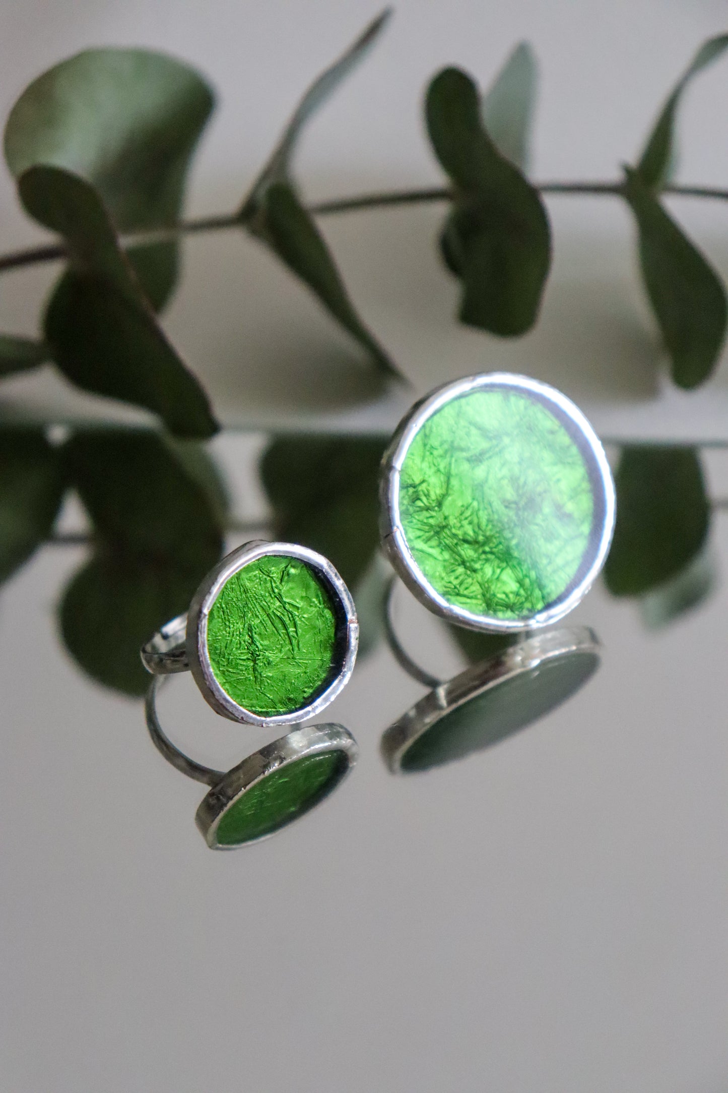 Circle rings / Grass green