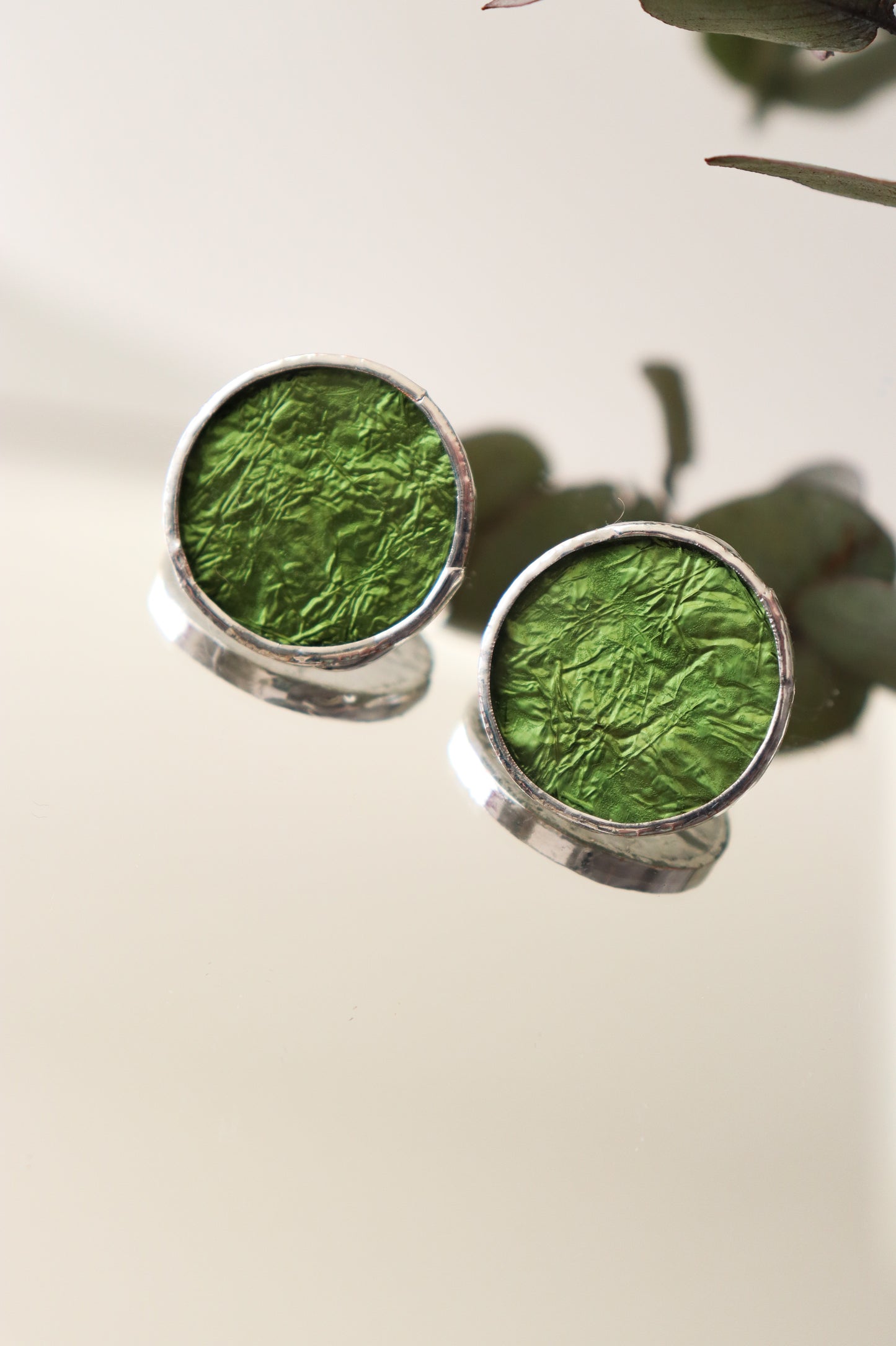 Circle earrings / Grass green