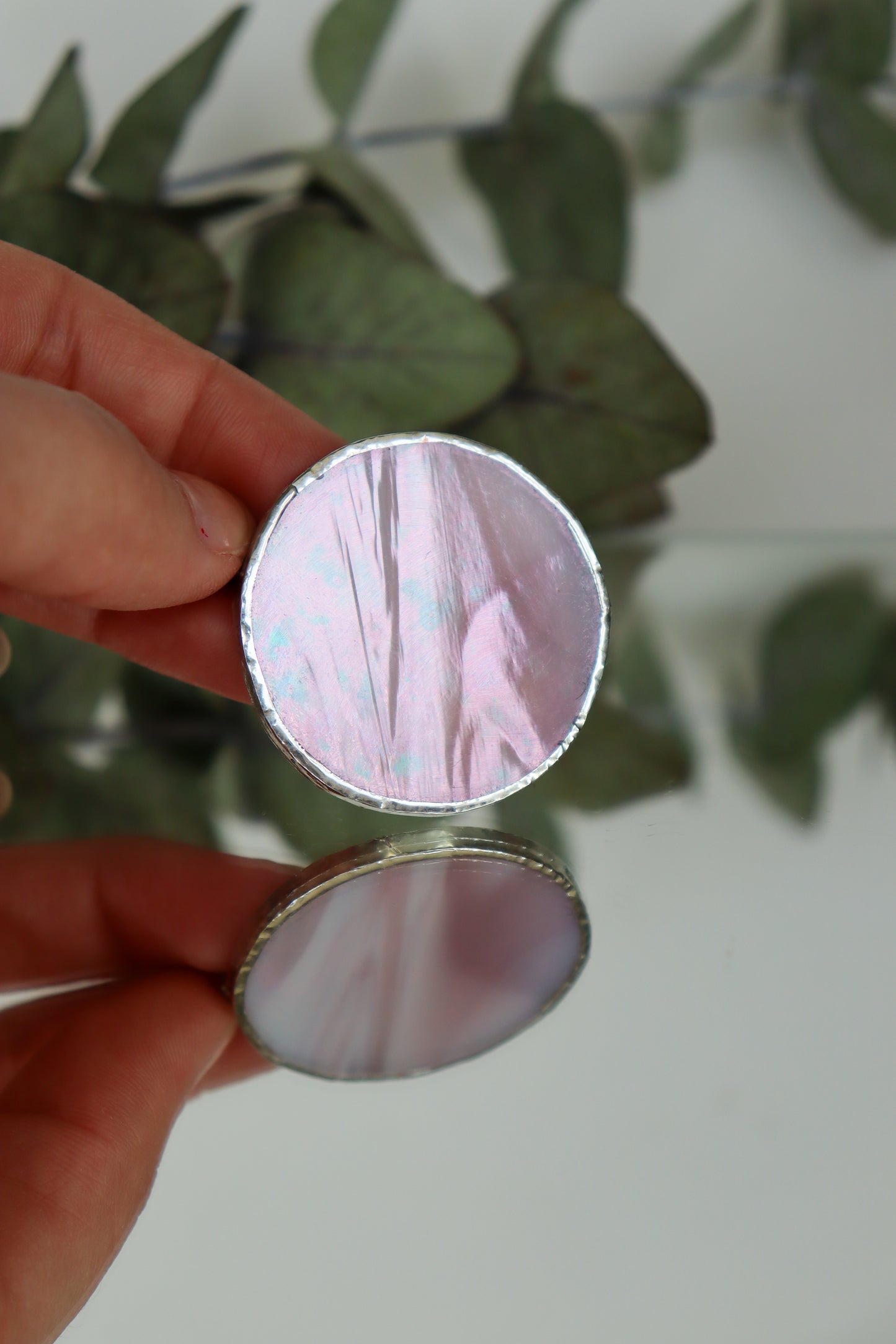 Circle brooches