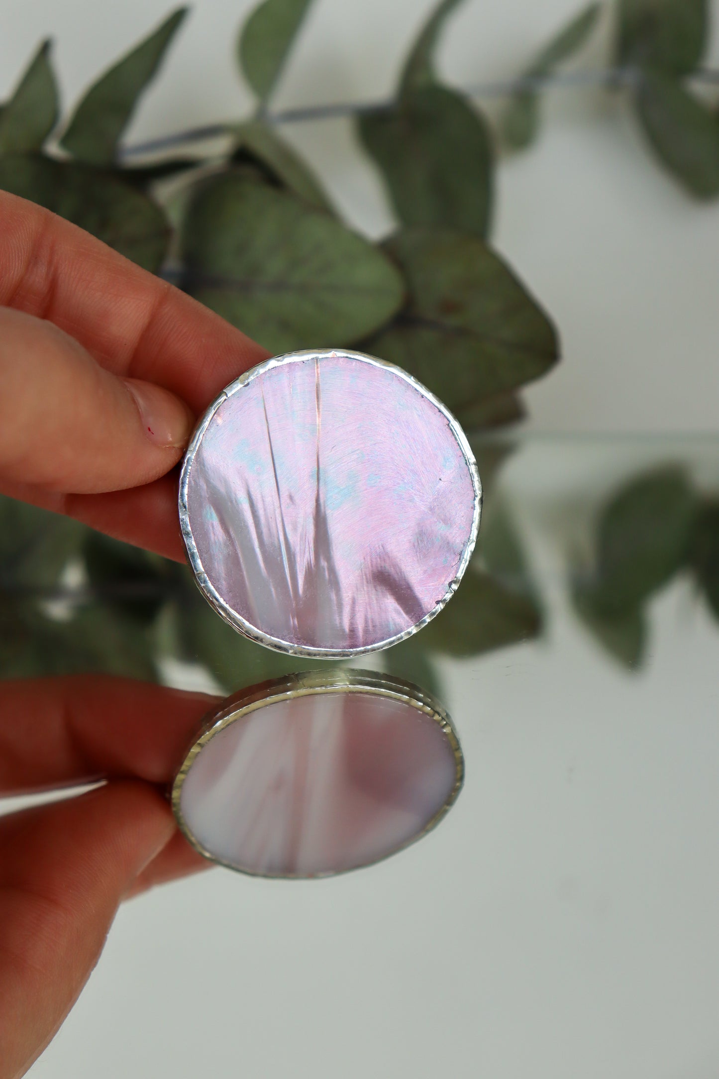 Circle brooches