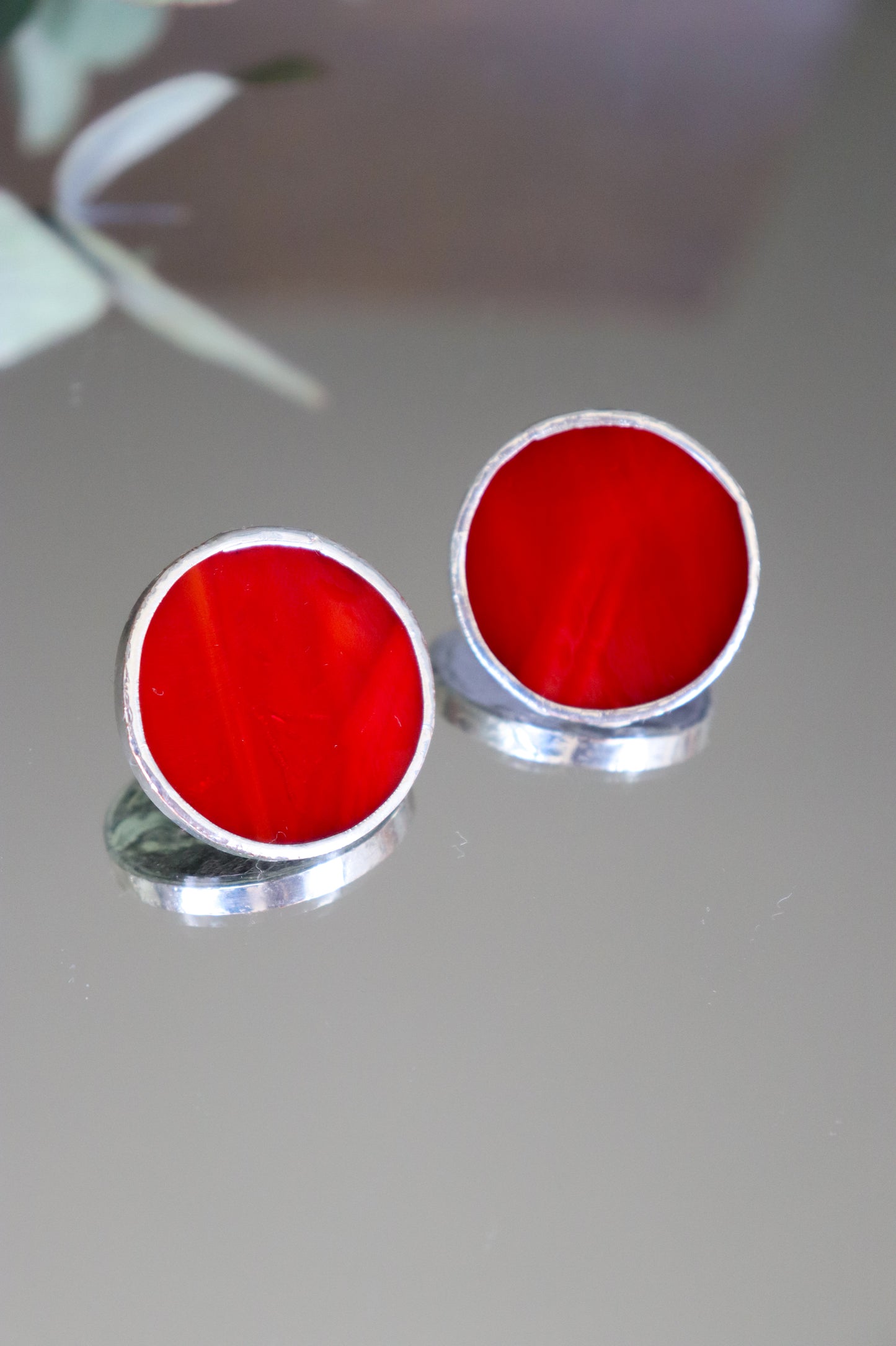 Circle earrings / Red