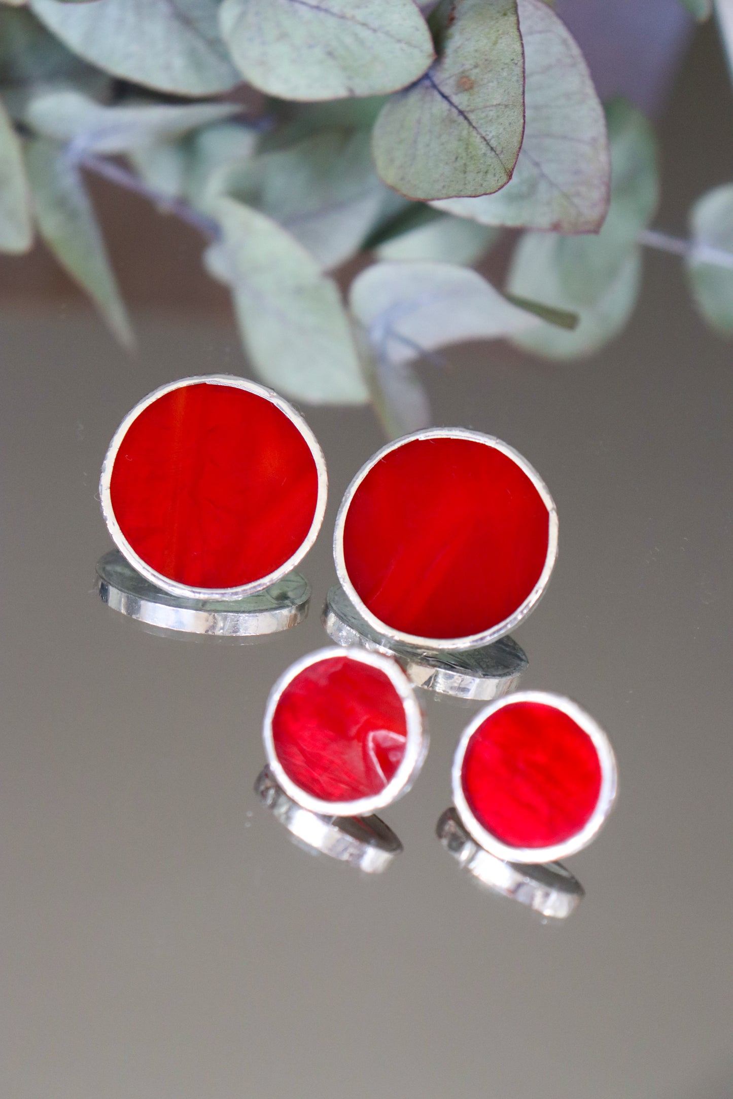 Circle earrings / Red