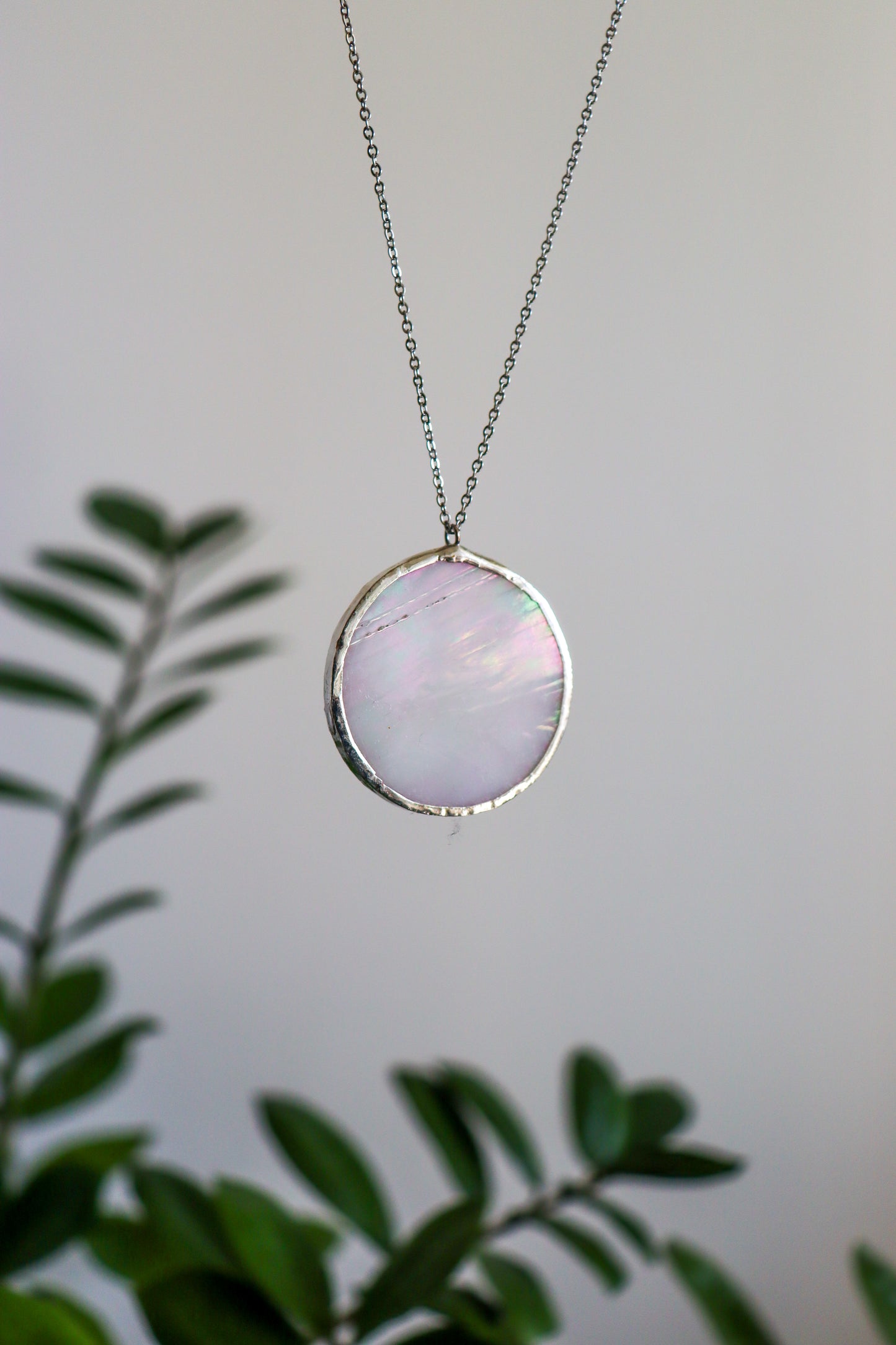 Large circle necklace /  Iridescent and light pink