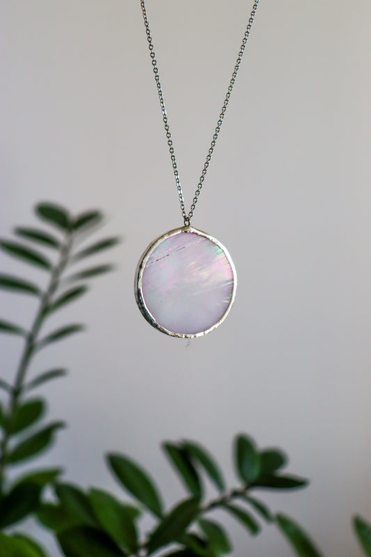 Large circle necklace /  Iridescent and light pink