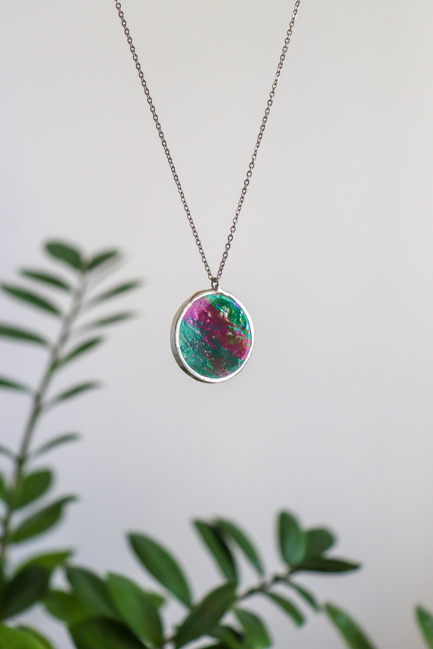 Circle necklaces /  Iridescent and black