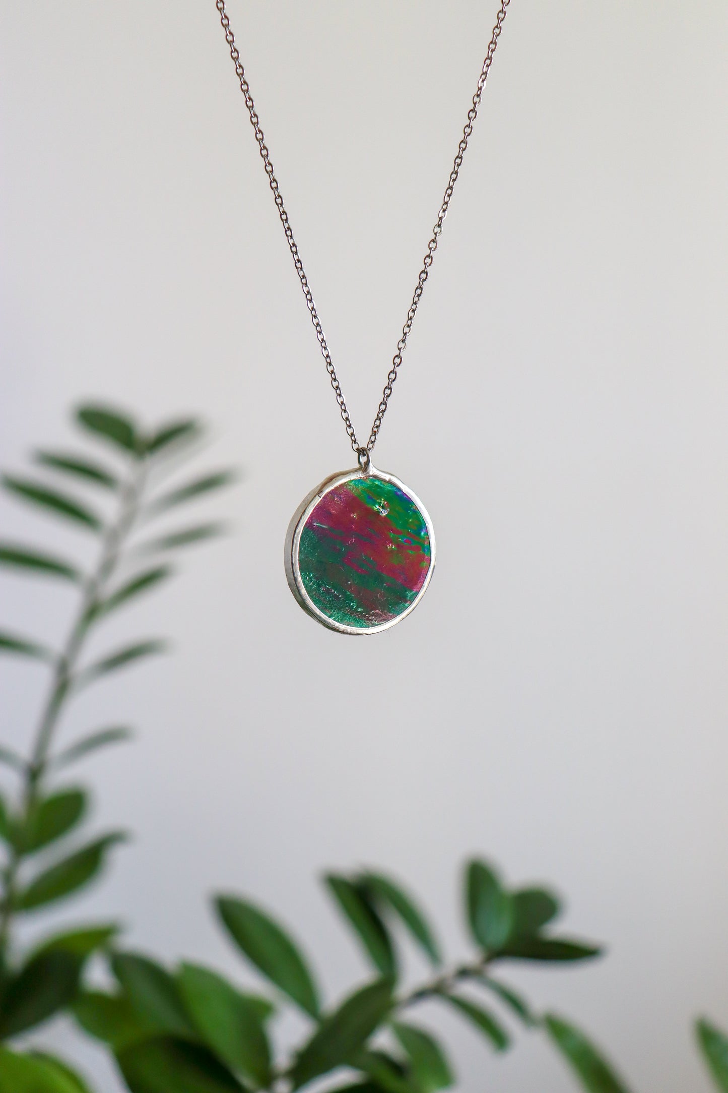 Circle necklaces /  Iridescent and black