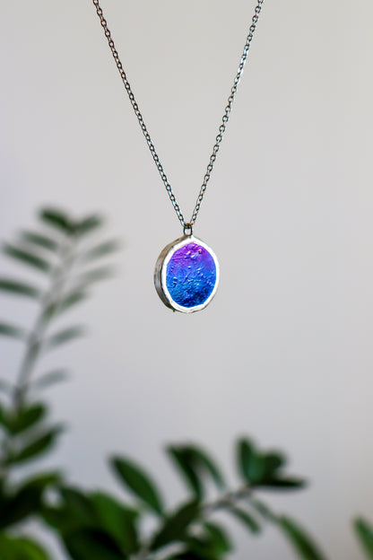 Circle necklaces /  Iridescent and black