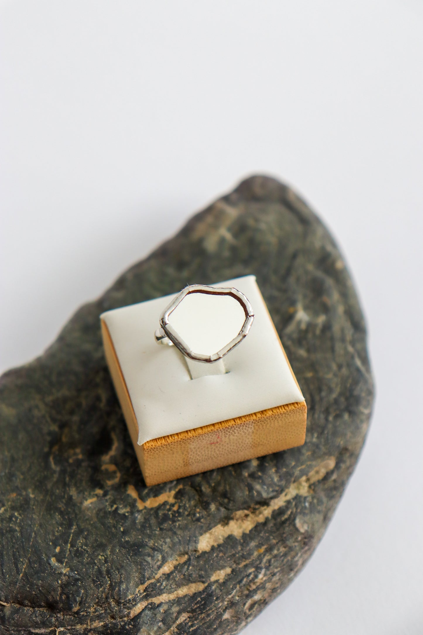 Organic shaped rings