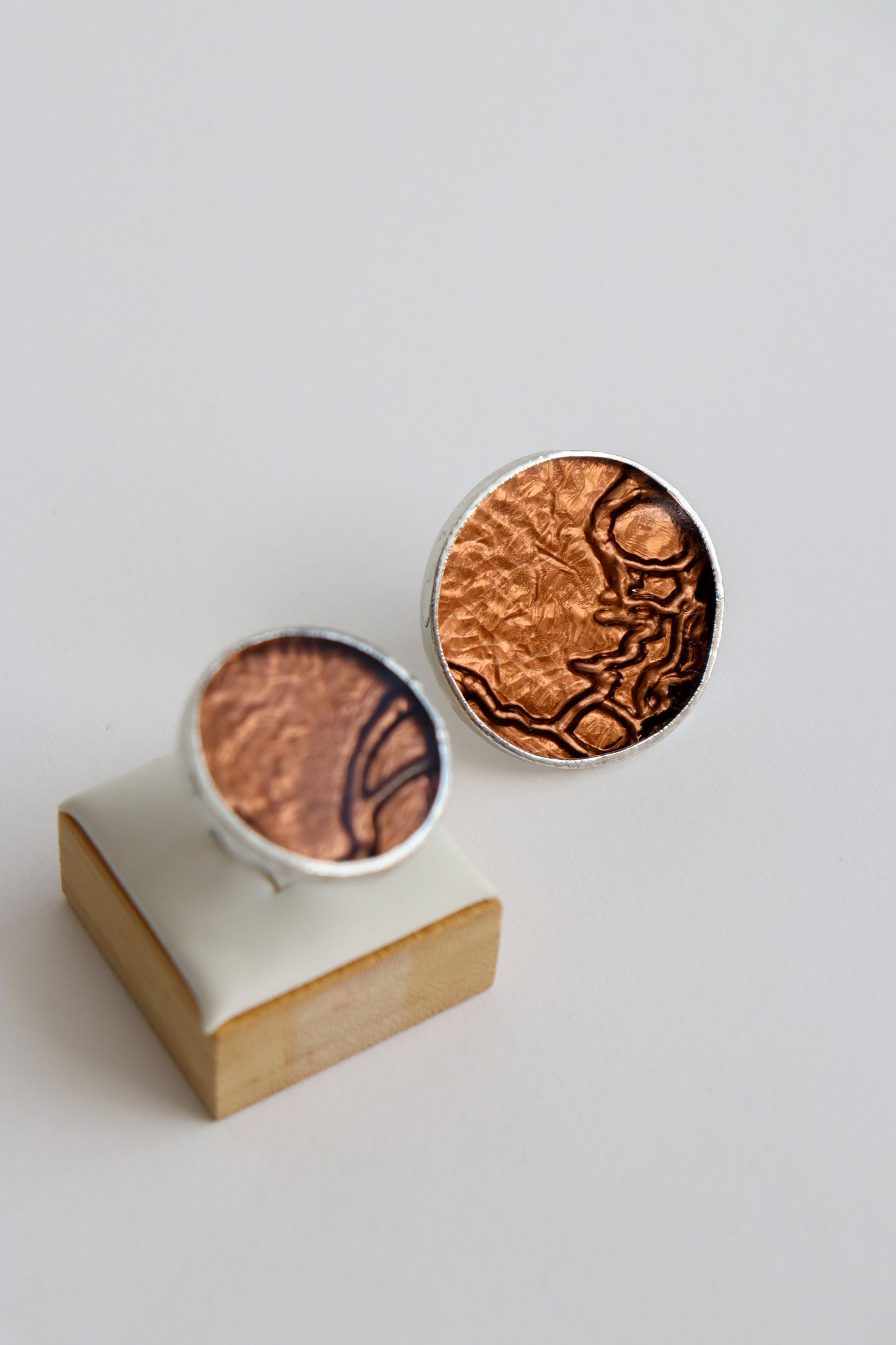 Circle rings / Dark Copper