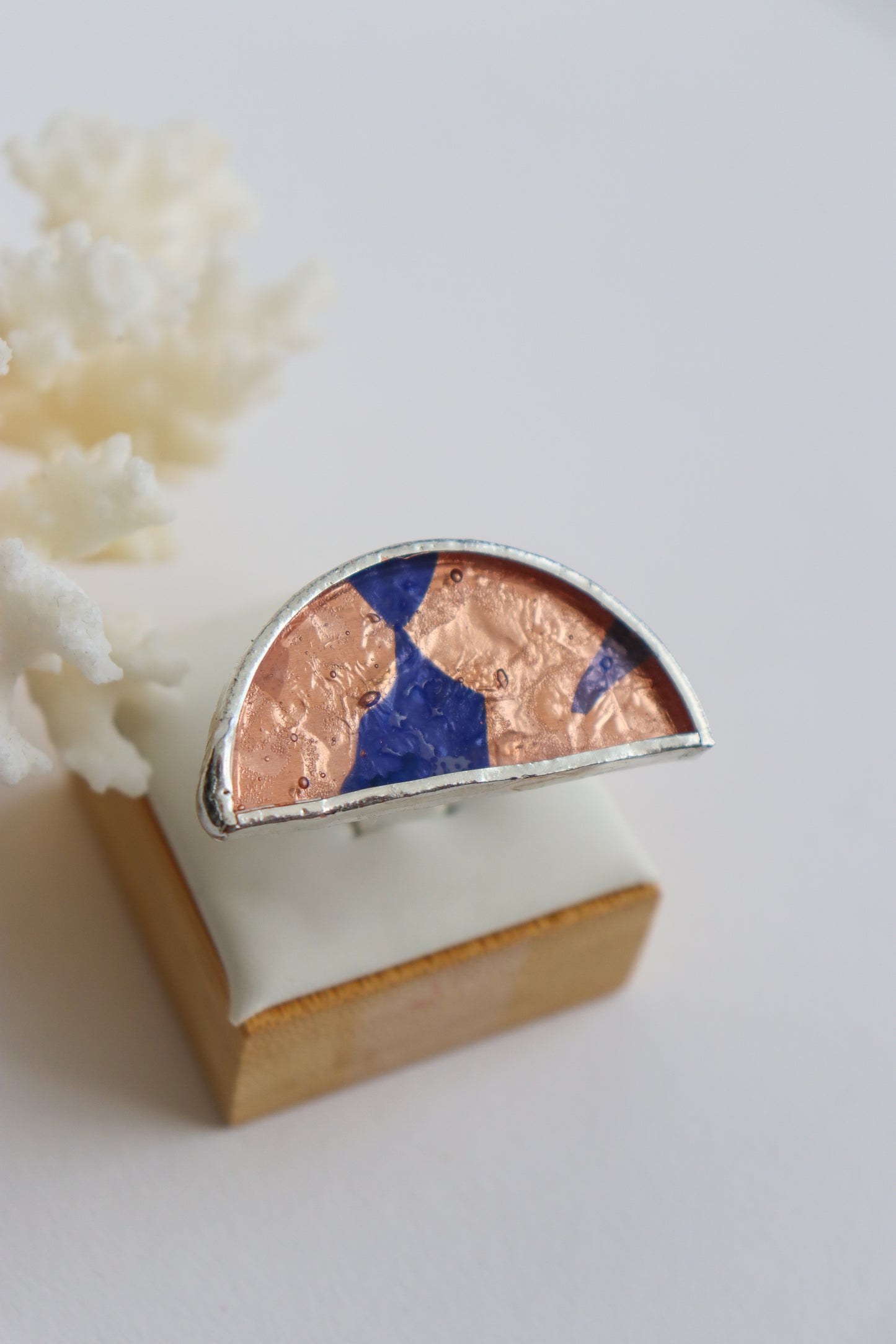 Semicircle rings