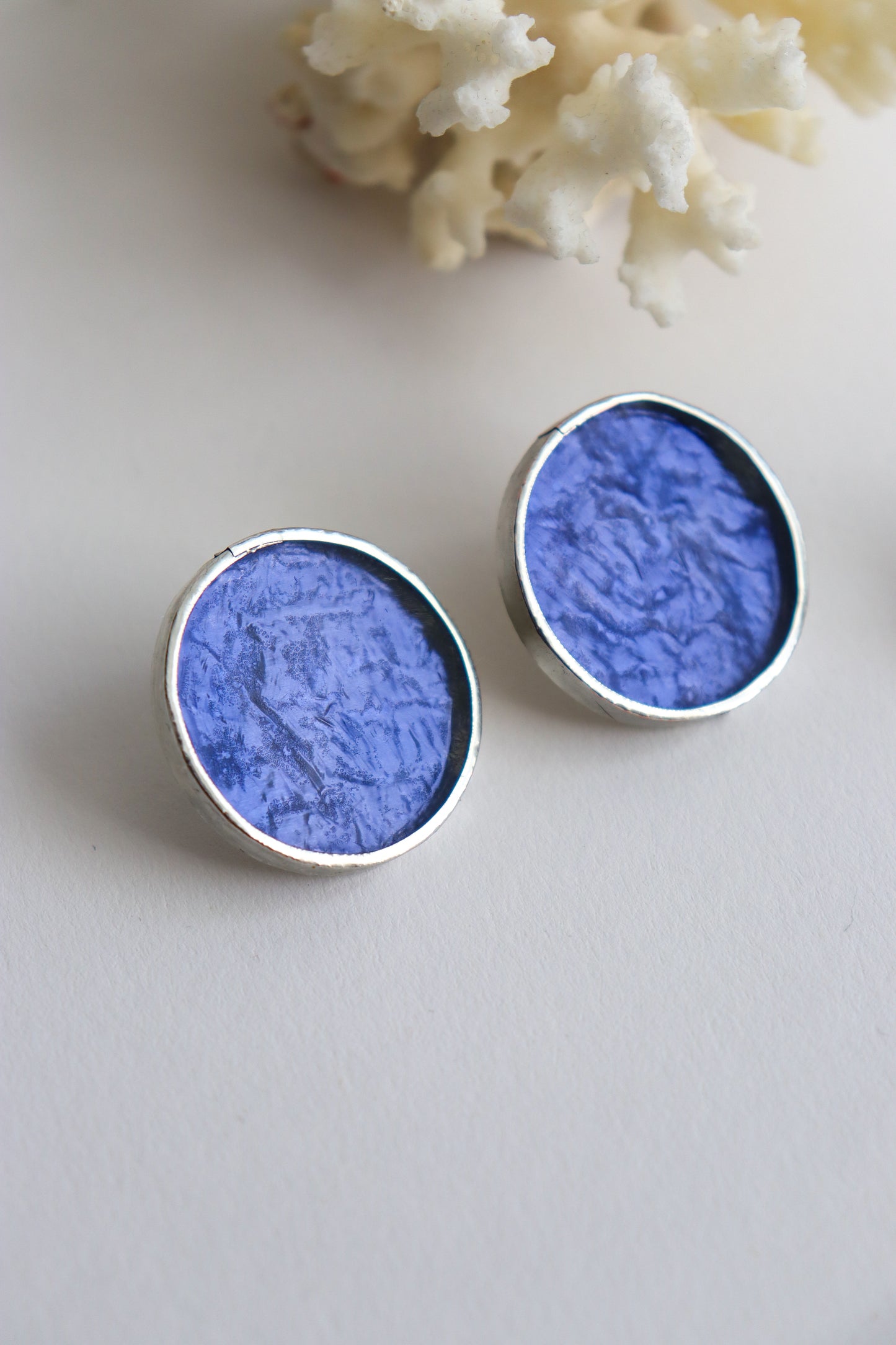 Circle earrings / Ink Blue